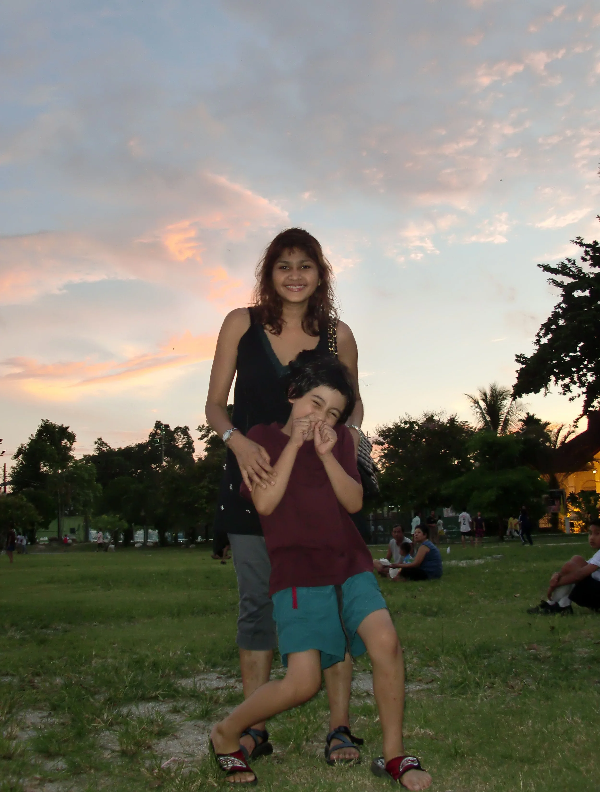 2010 Nakhonsithammarat Hanging in Khon (6).JPG