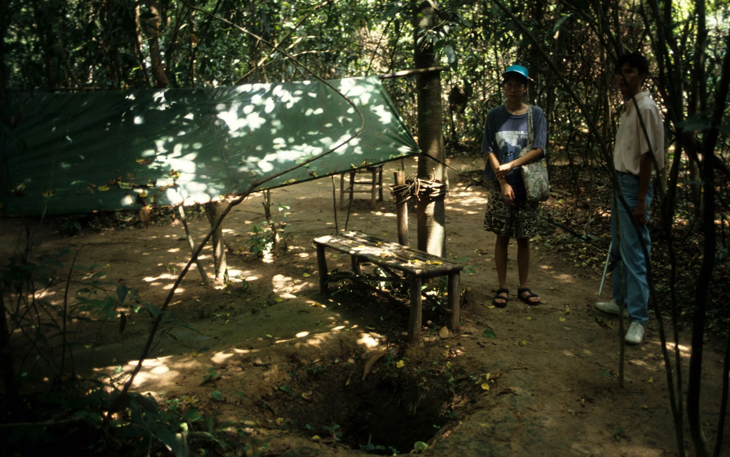 CU CHI TUNNELS.jpg