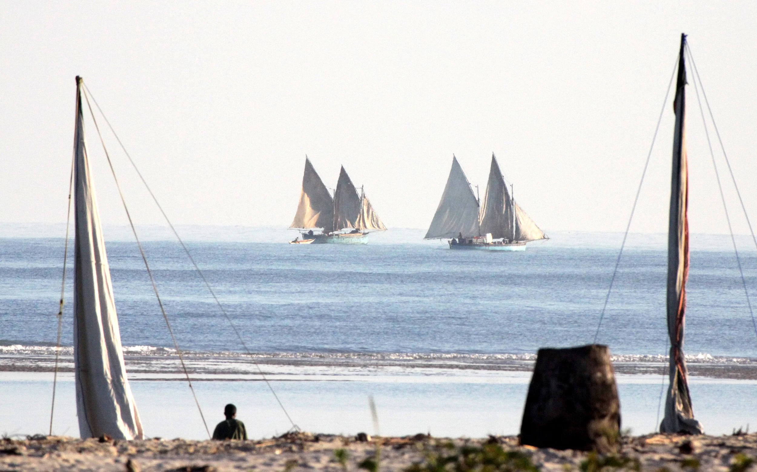 MORONDAVA - BEACH SCENES - MADAGASCAR (8).JPG