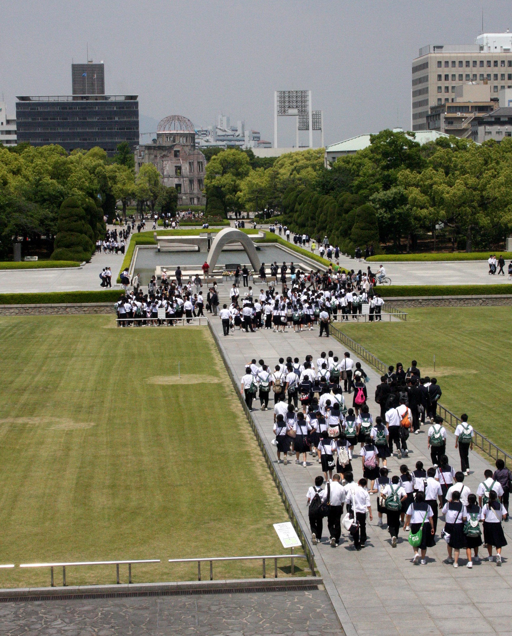HIROSHIMA - MAY 2009 - PEACE PARK (34).JPG