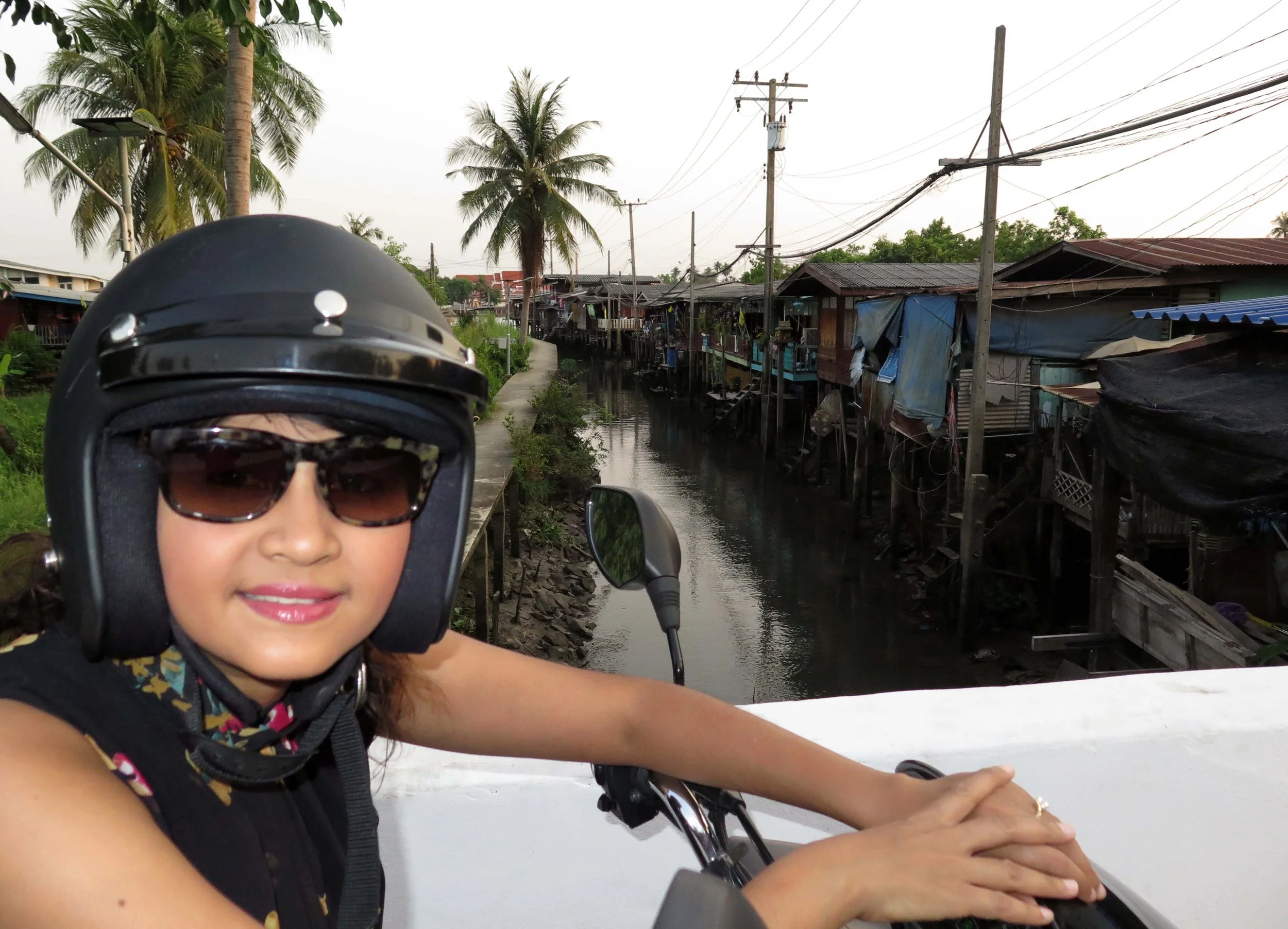 2013 Nonthaburi Setthasiri House and Nonthaburi Neighborhood (147).JPG