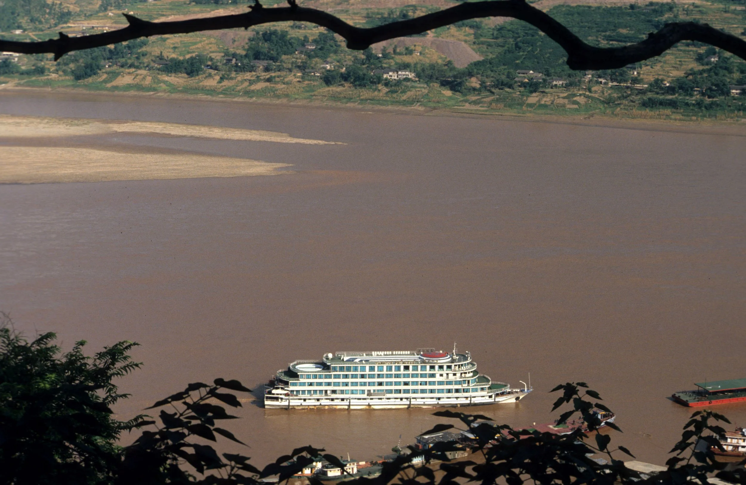 YANGTZE RIVER - FENG DU (2).jpg