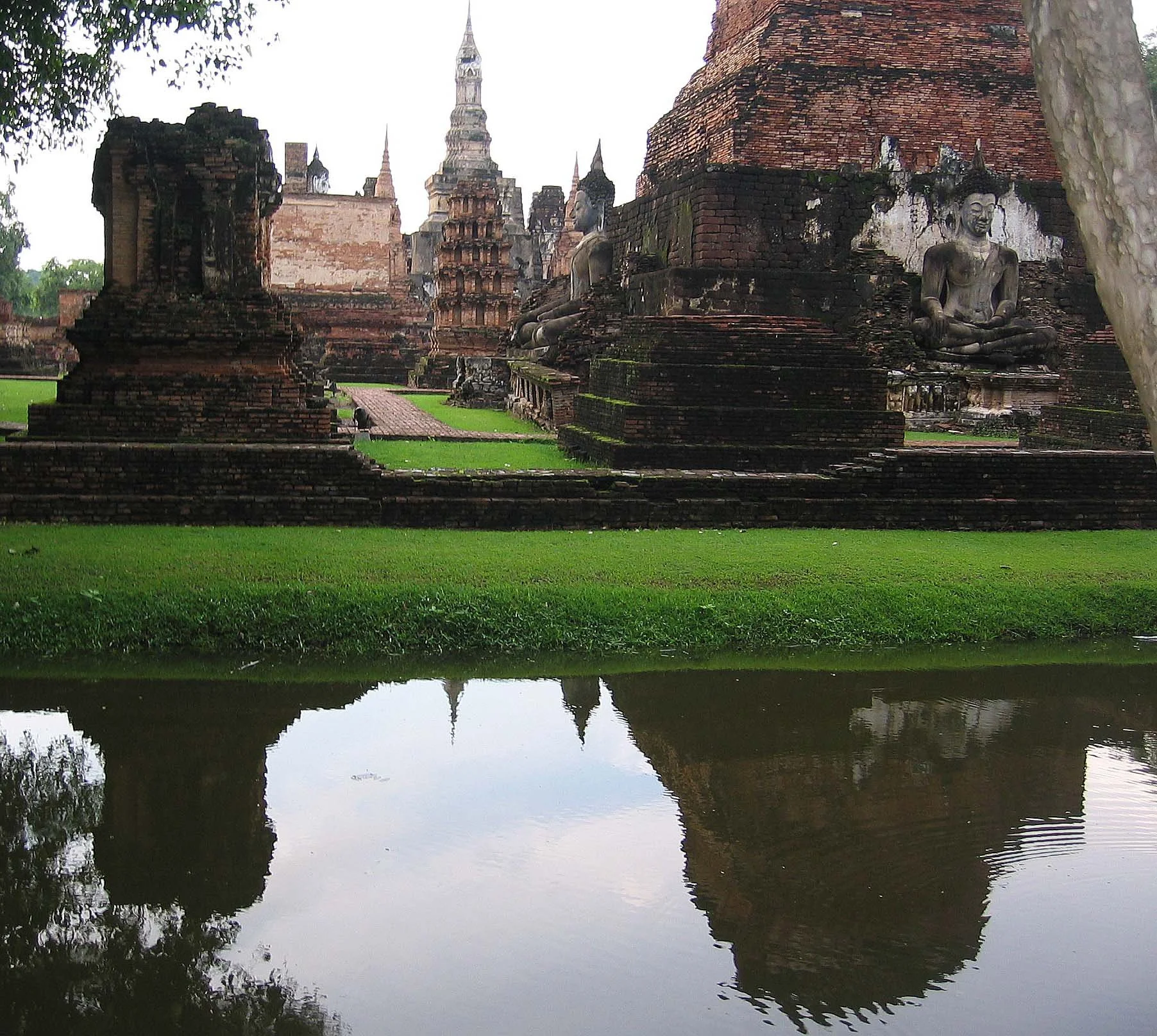 SUKHOTHAI - 2006 (49).jpg