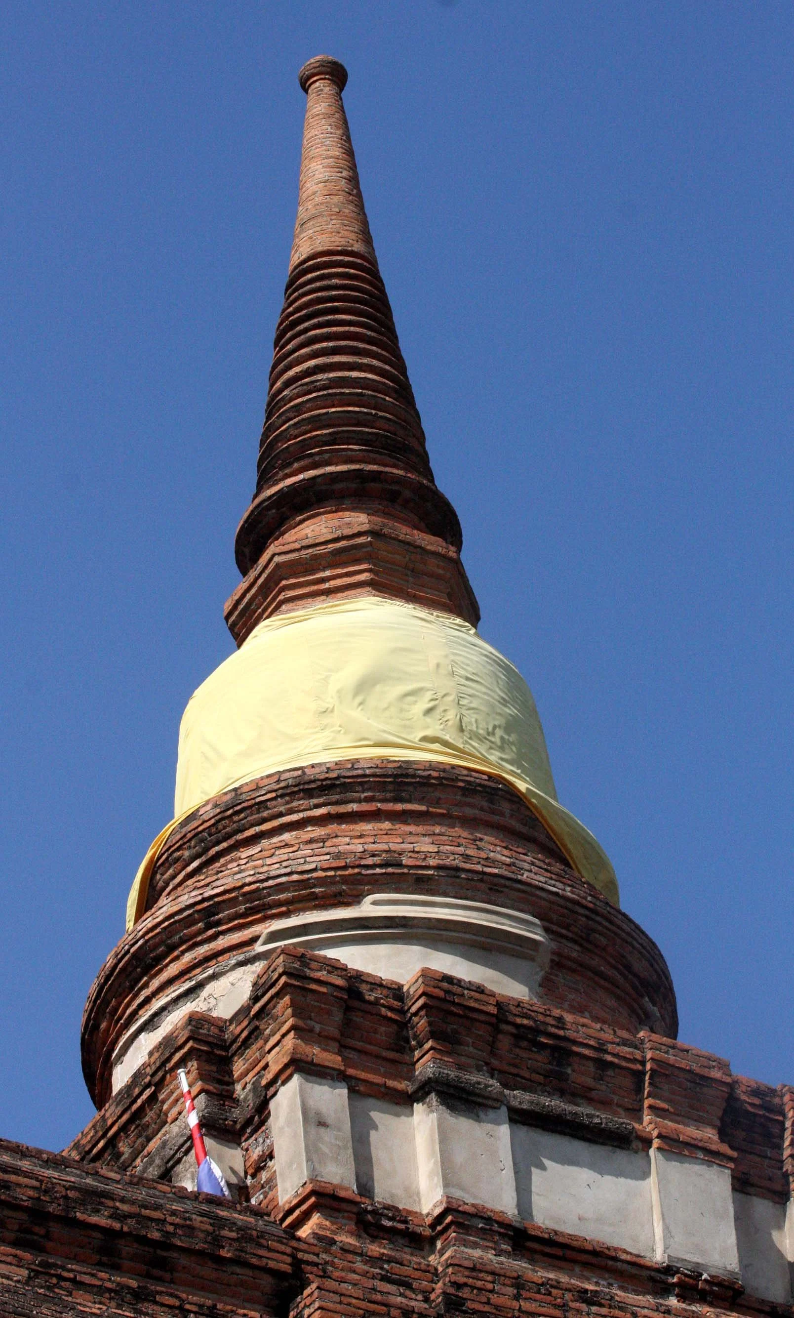 AYUDTHAYA - RECLINING BUDDHA WAT - CHRISTMAS IN THAILAND TRIP 2008 (30).JPG