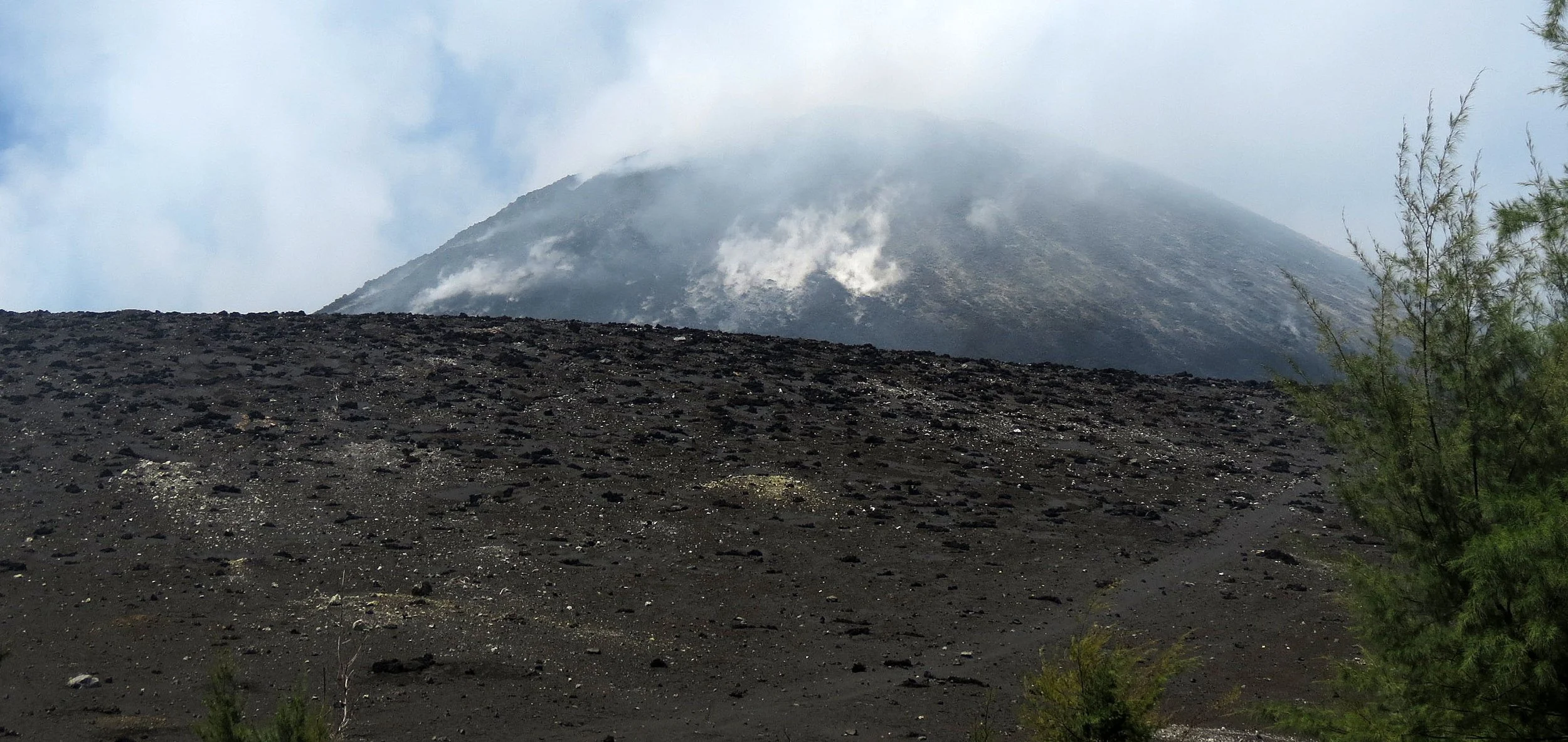 KRAKATAU NATIONAL PARK - JAVA BARAT INDONESIA (36).JPG