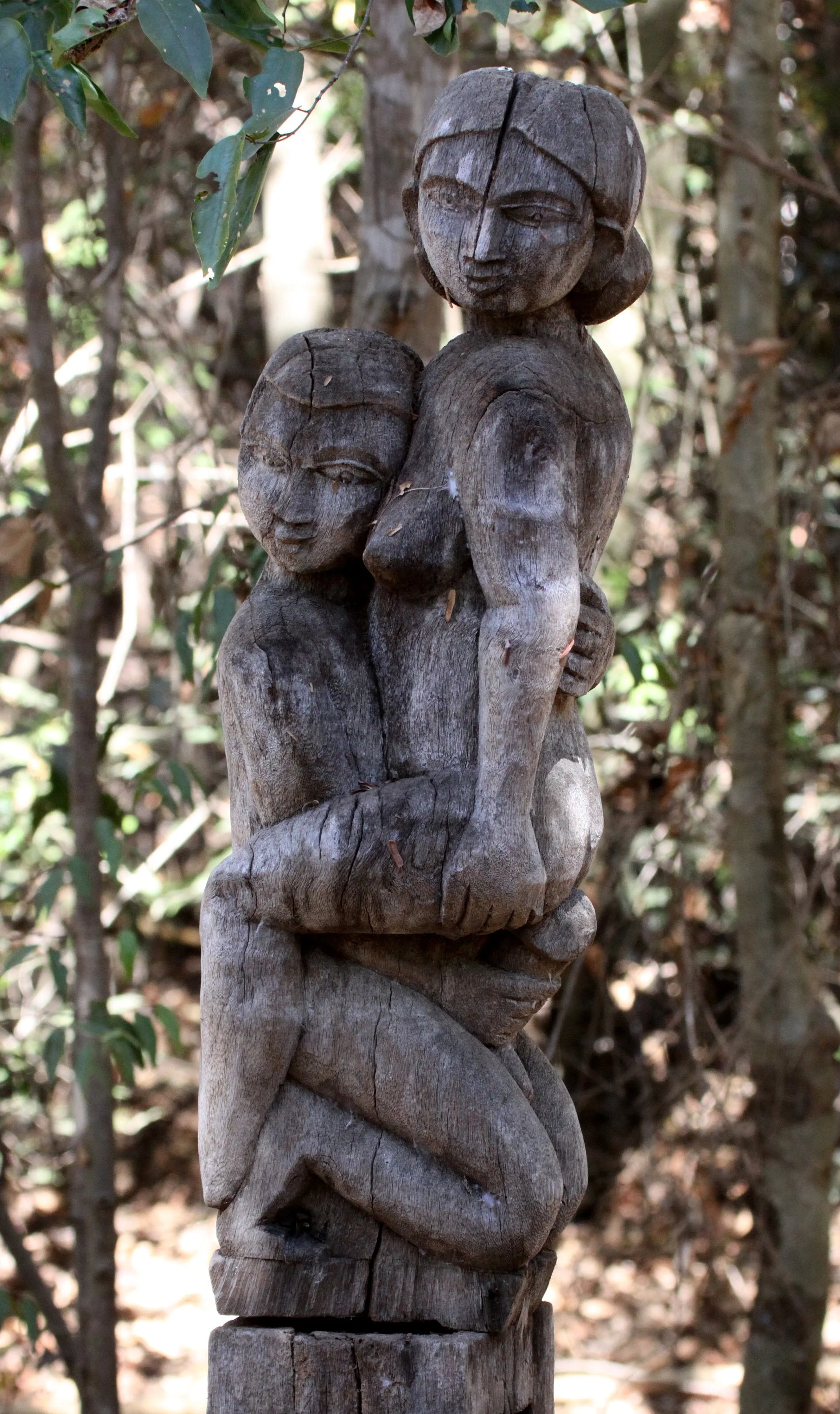 KIRINDY NATIONAL PARK - MADAGASCAR - STATUES (3).JPG