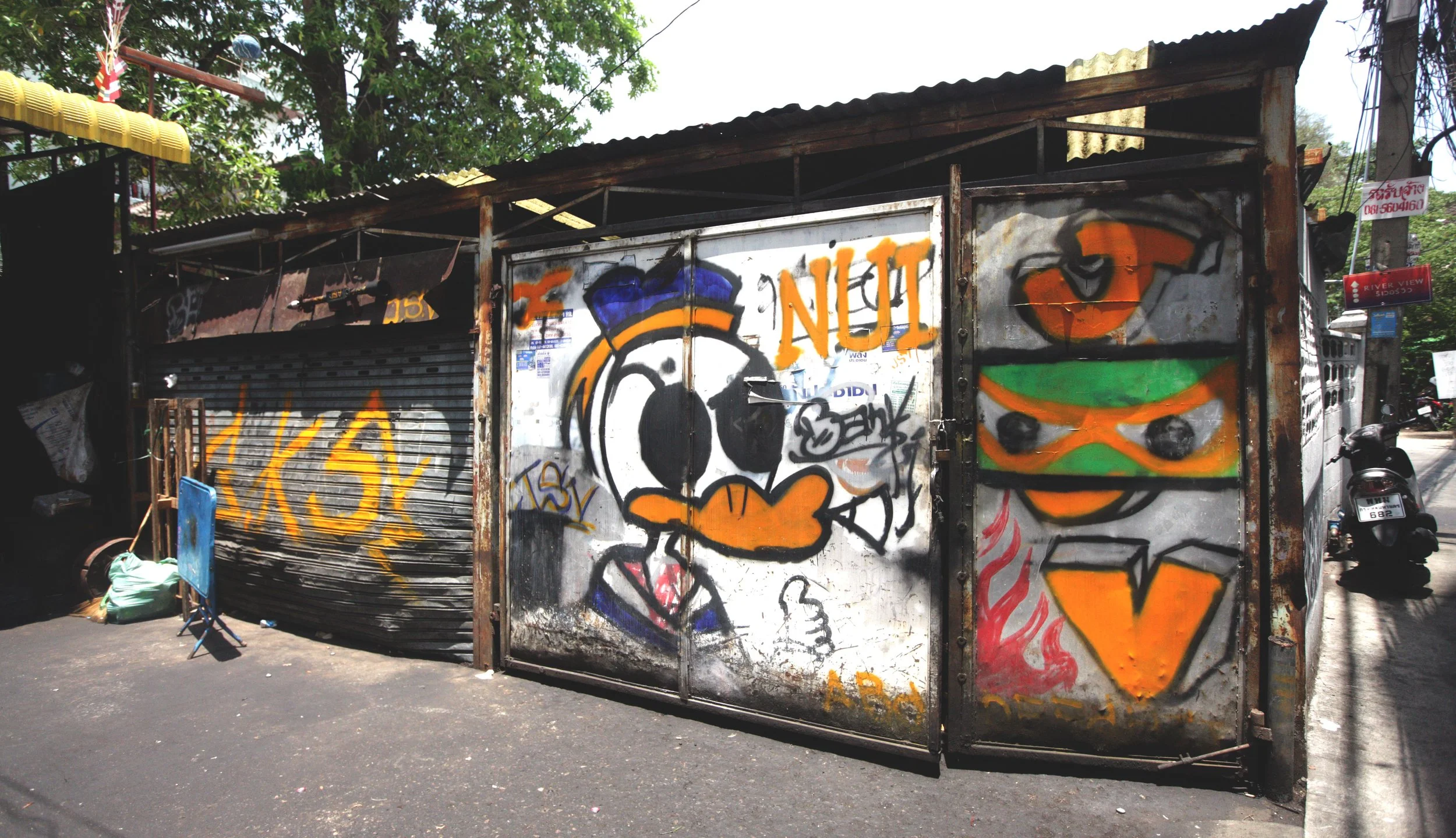 2017 Graffiti Tour in Bangkok (319).JPG
