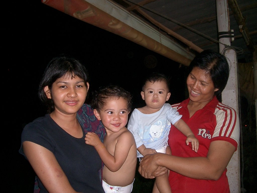 KOH LANTA - FRIENDS - 2004 (3).JPG