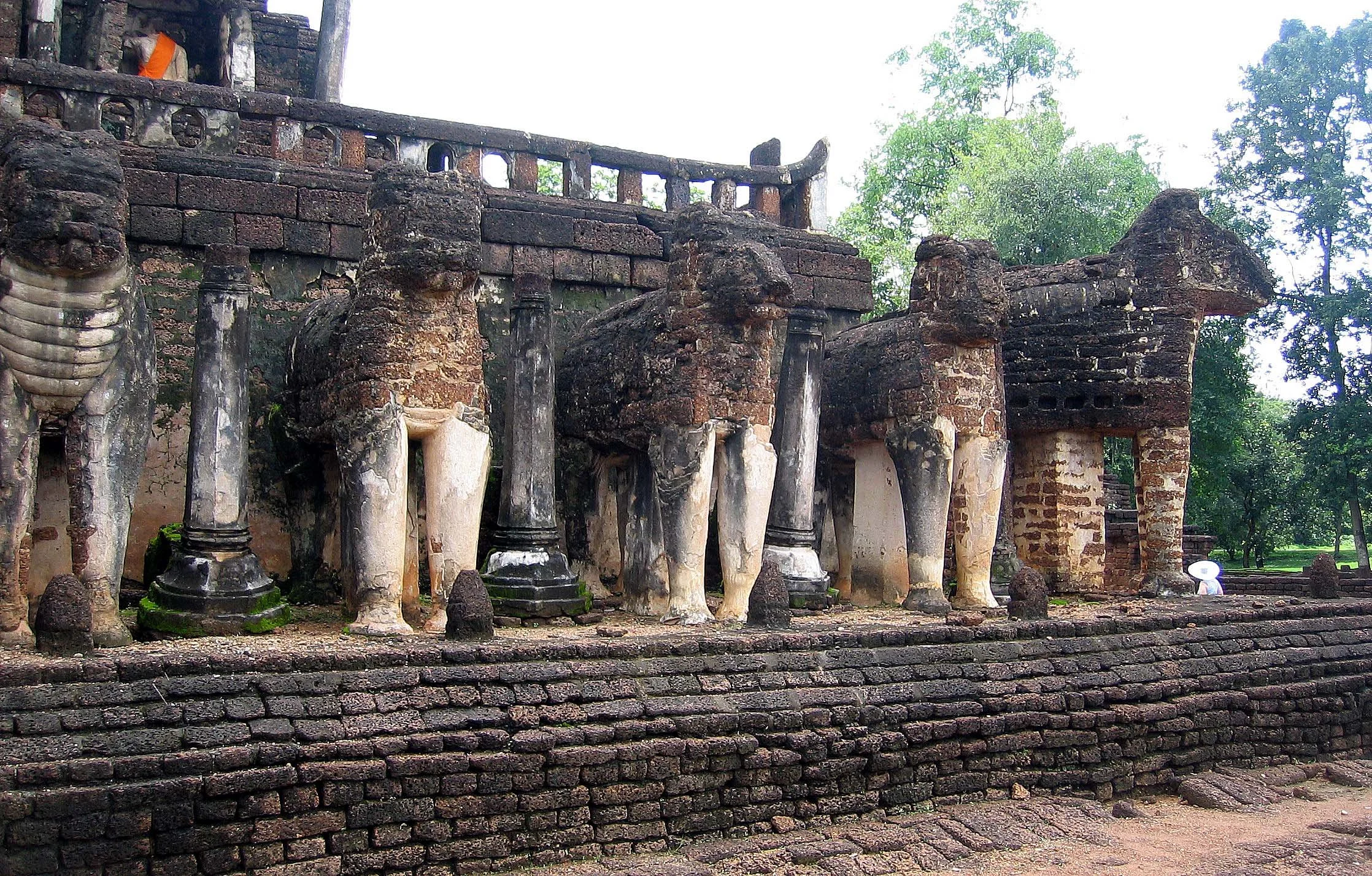 SRI SATCHANALAI - 2006 (24).jpg