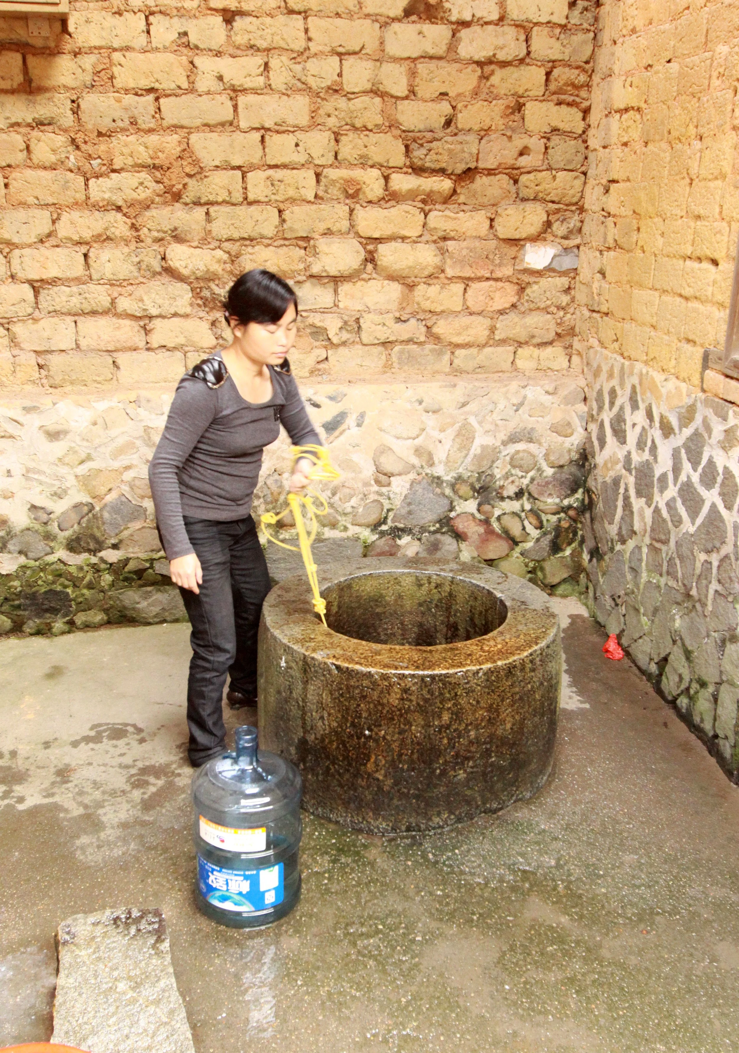 CHENGQILOU HAKKA VILLAGE - FUJIAN CHINA (45).JPG