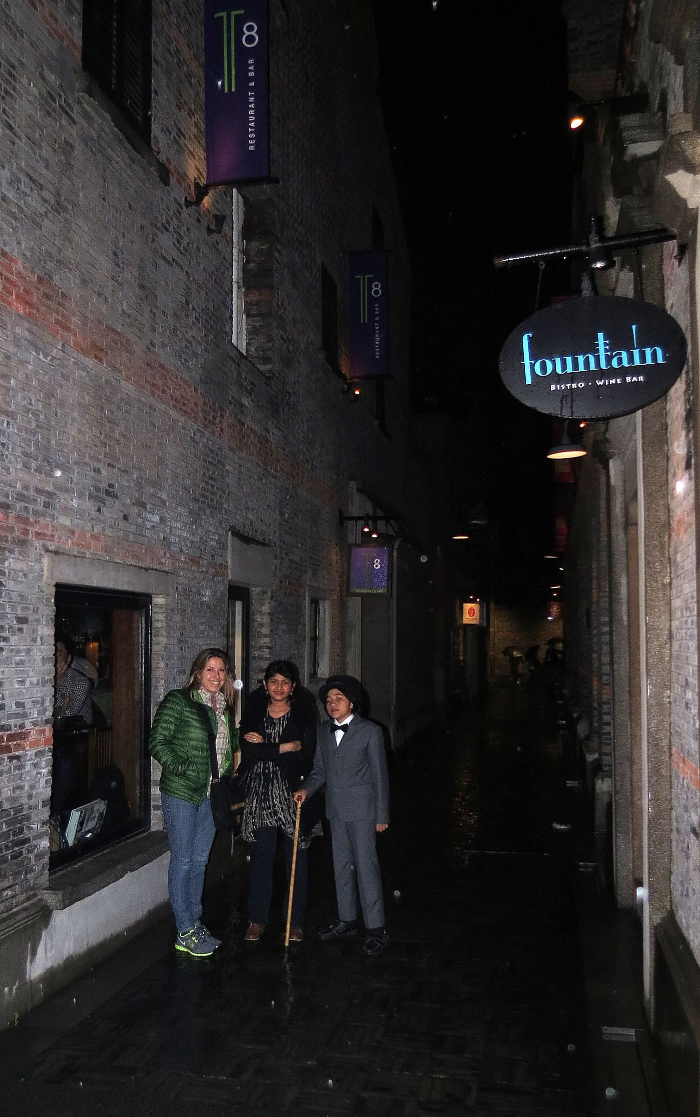 2013-3-23 - XINTIANDI WITH CARLEEN KAPOCEK (11).JPG