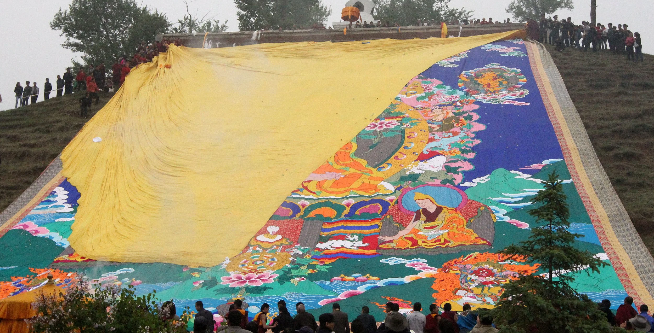 KUMBUM MONASTERY - QINGHAI - SUNNING BUDDHA FESTIVAL 2013 (209).JPG