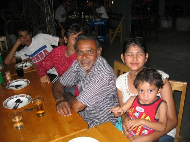 2005 Nakhonsithammarat with Family (35).jpg