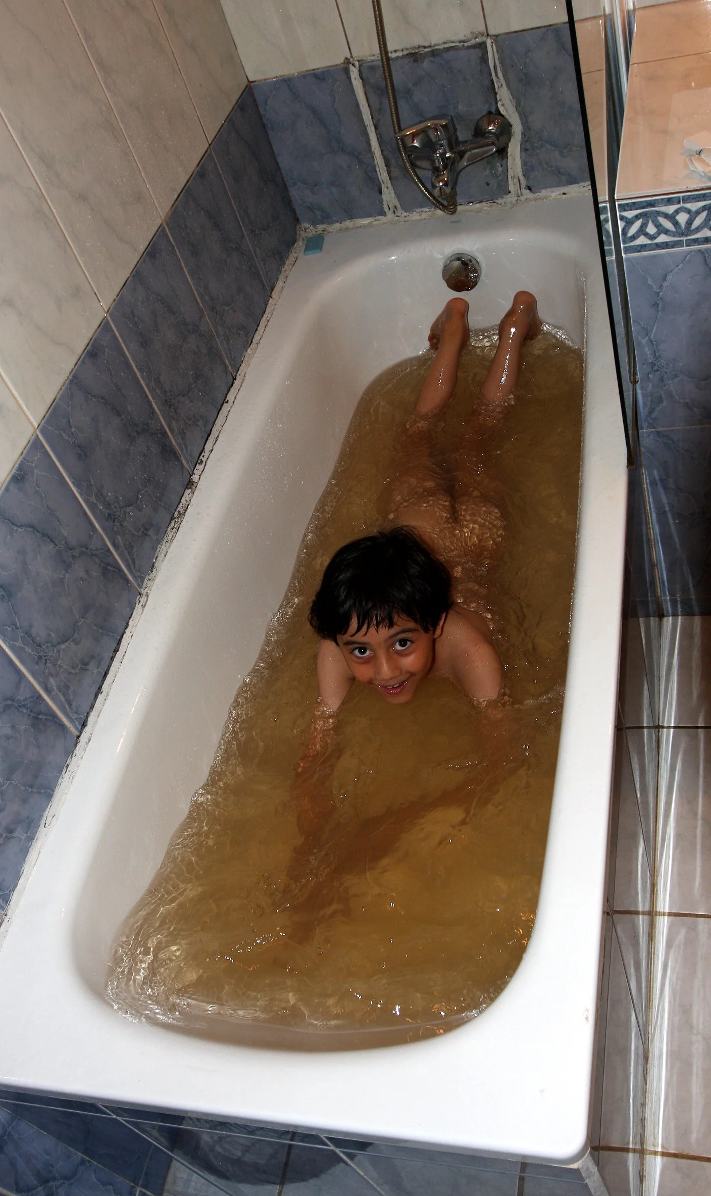 FORT DAUPHIN MADAGASCAR - SCENES (2).JPG