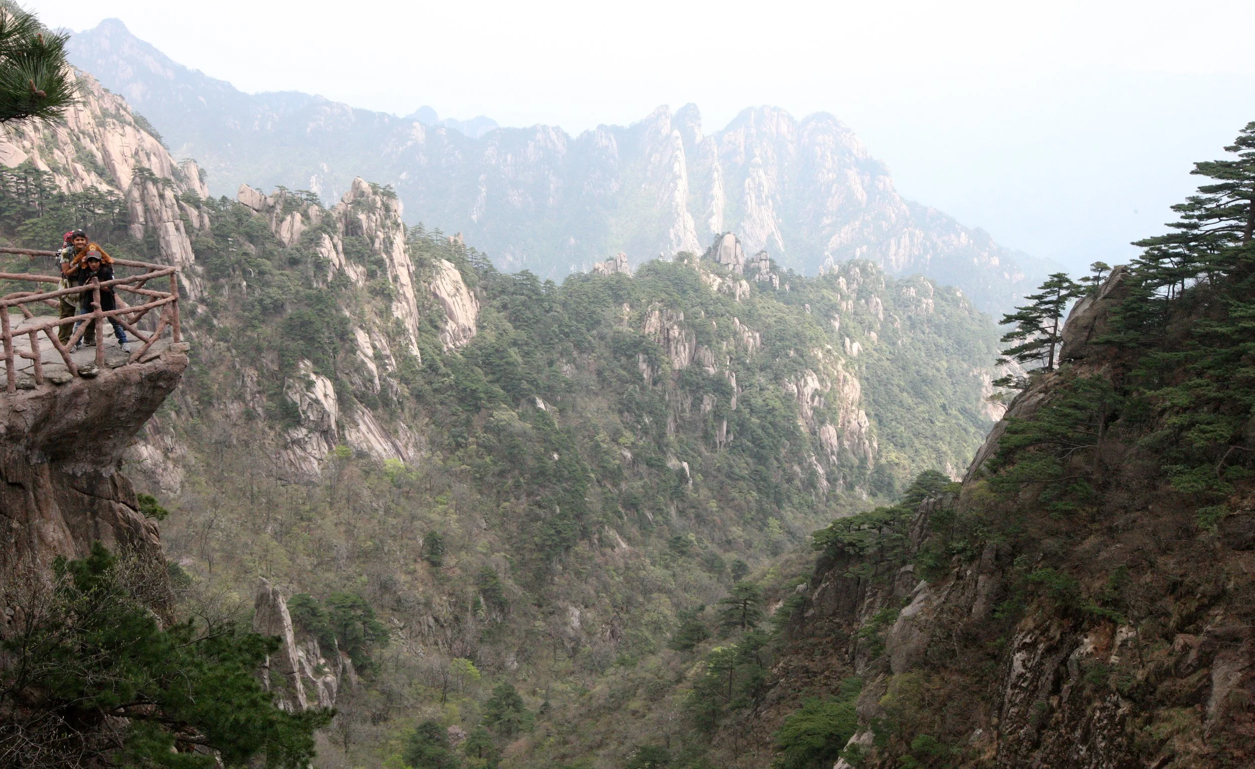 HUANGSHAN NATIONAL PARK ANHUI PROVINCE CHINA (35).JPG