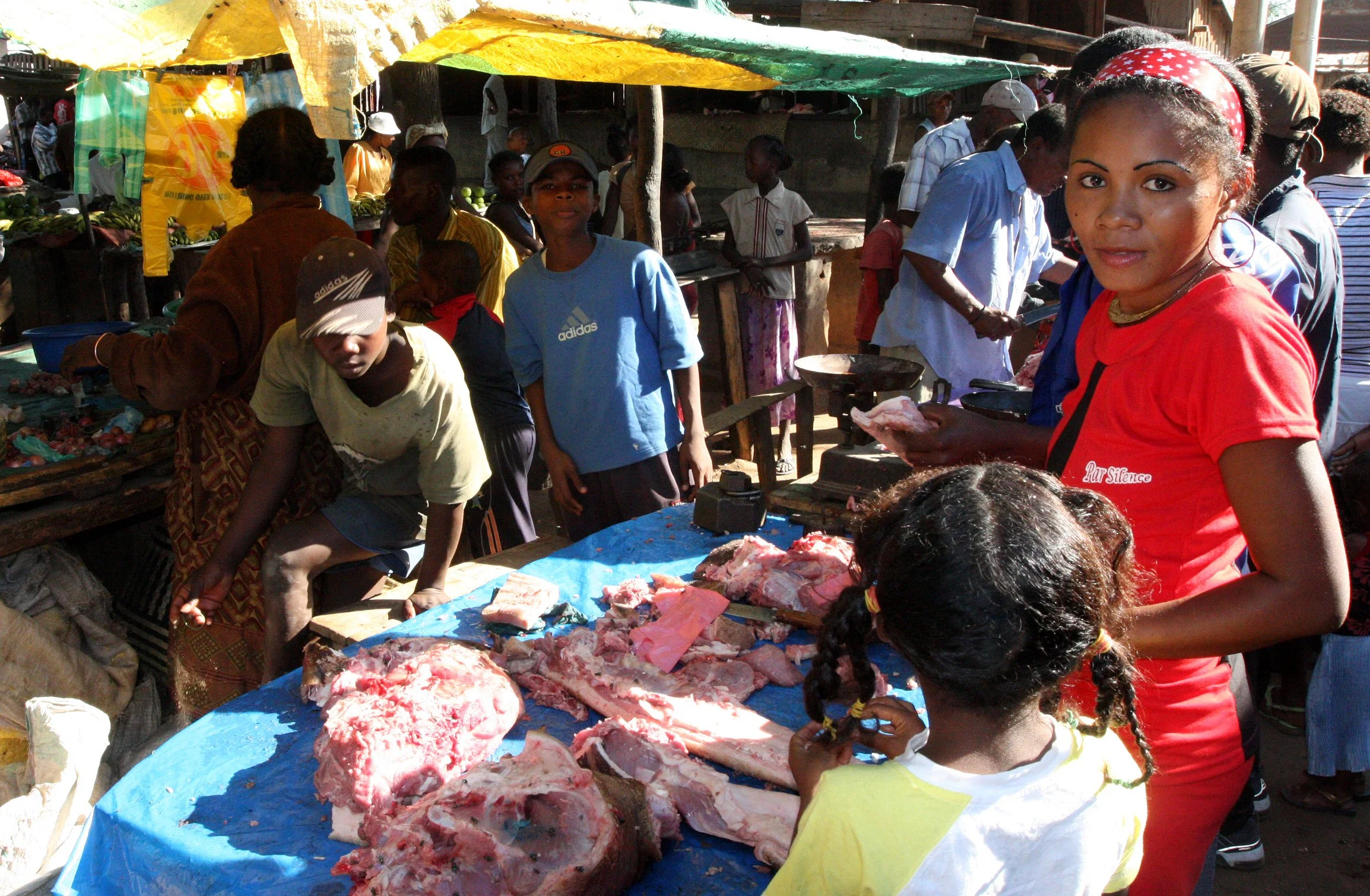 ANTANDROY VILLAGE - MARKET DAY (36).JPG