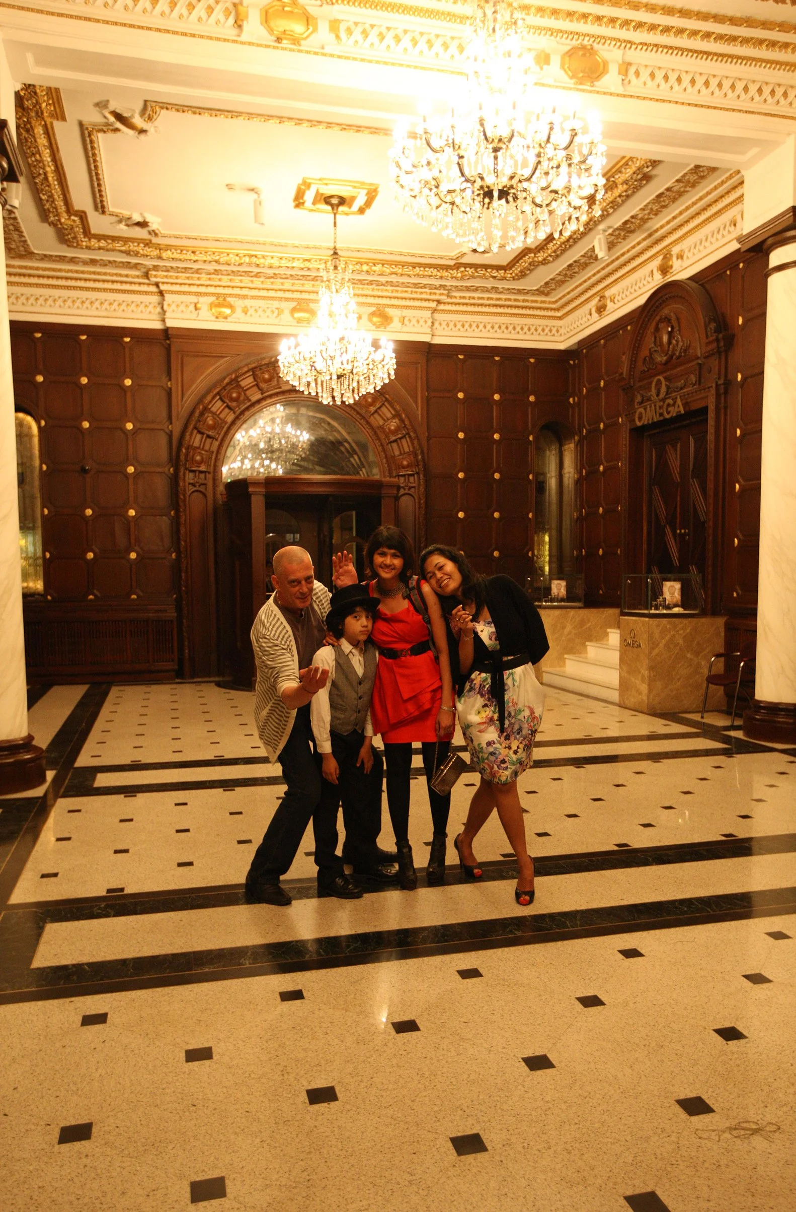 2011-4-29 NIGHT AT SHOOK AT 19 BUND SHANGHAI (295).JPG