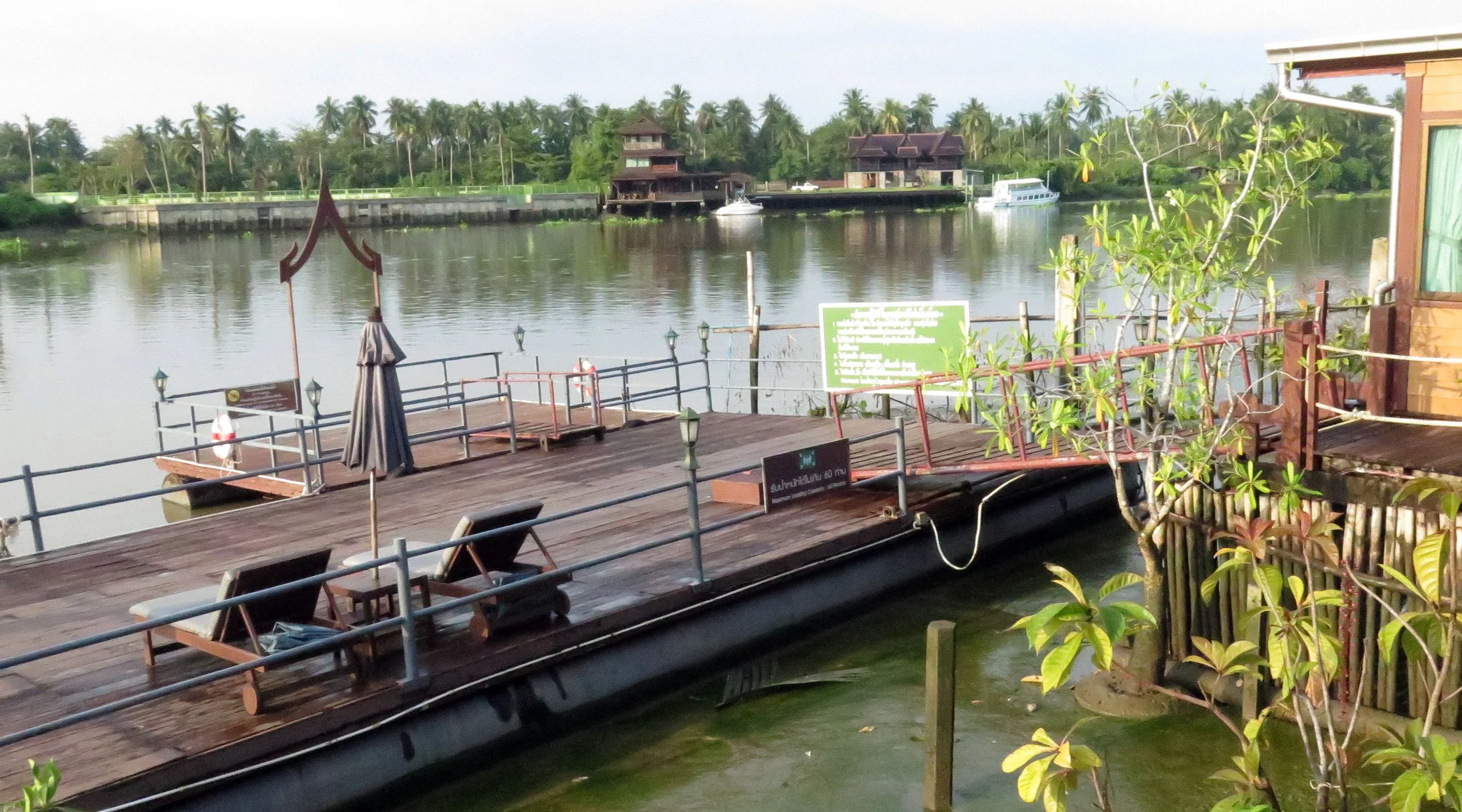 2014 Amphawa Trip to See Whales from Baan Taboon (112).JPG