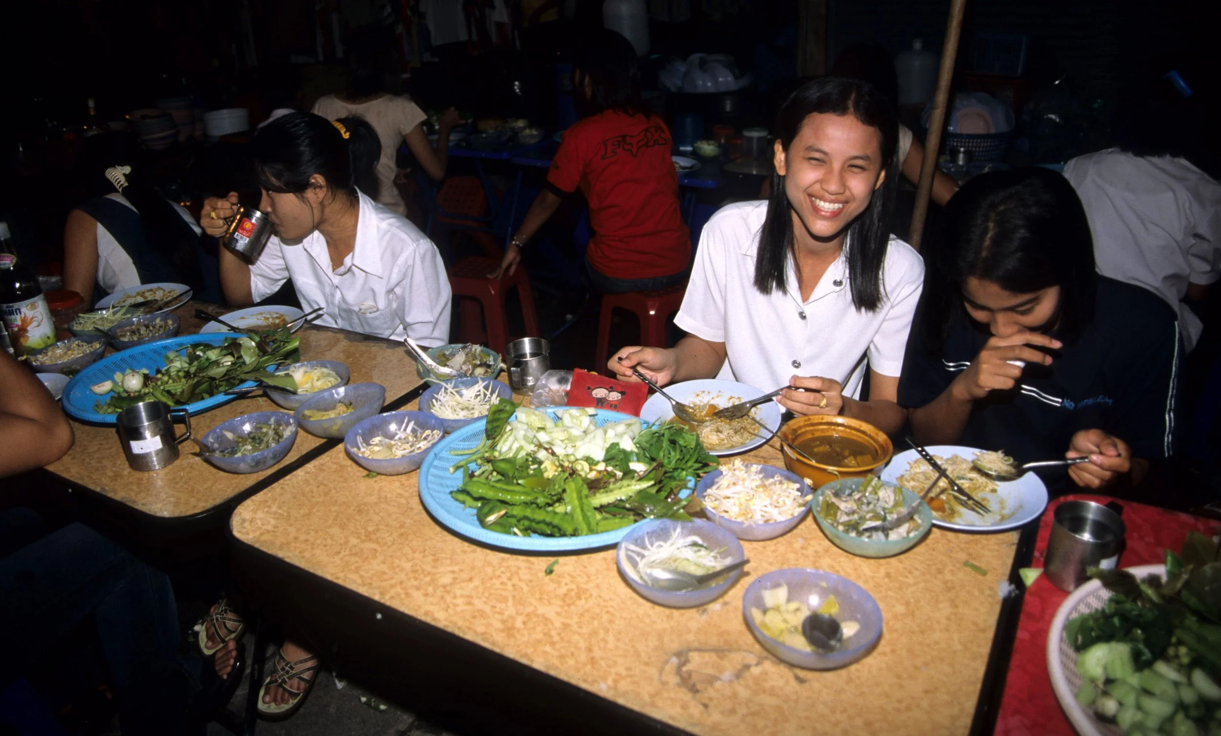 2004 Nakhonsithammarat Markets, Monks and Baby Cokie (55).jpg