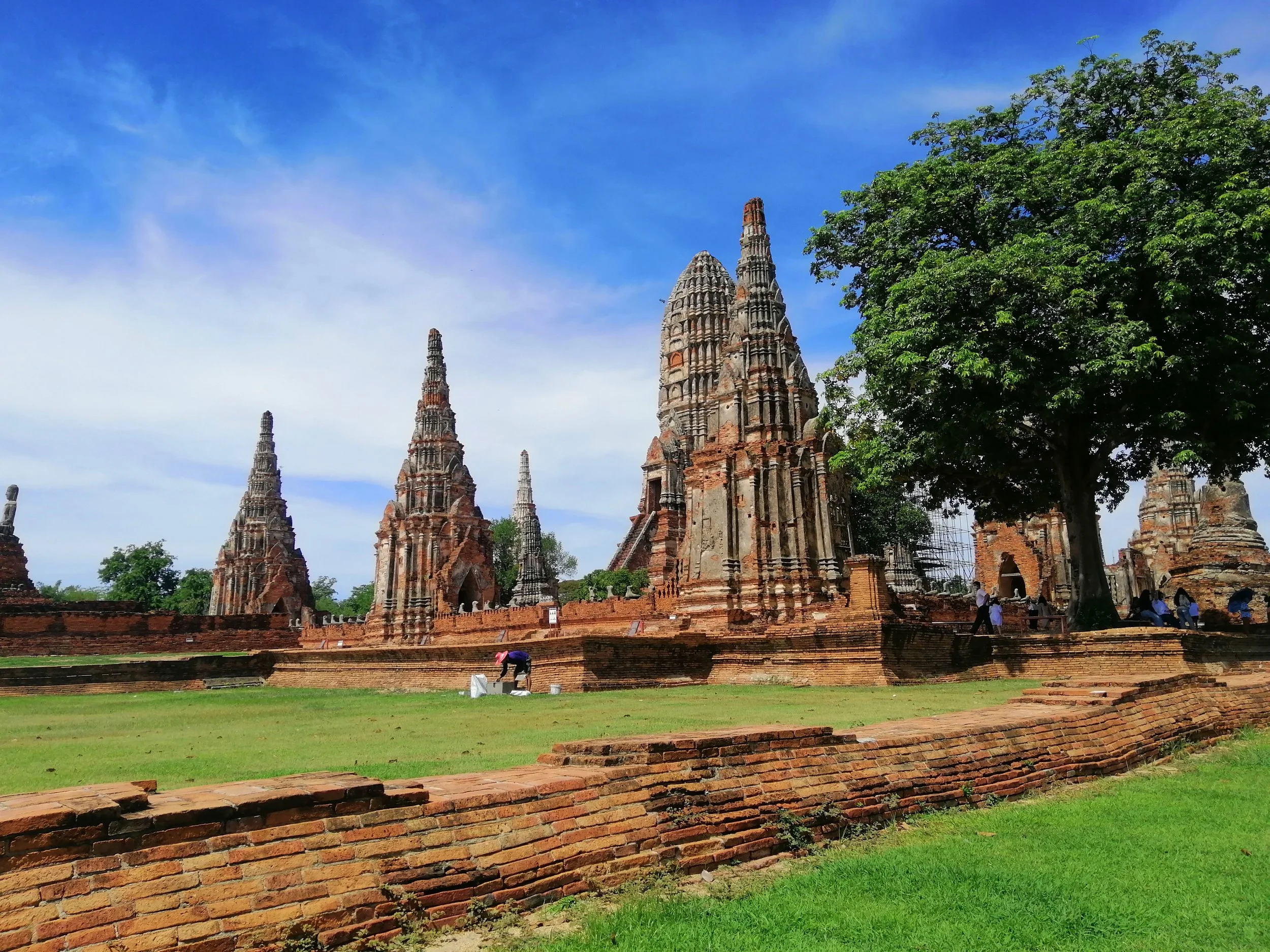 2020 Ayutthaya with Liana & Gift and Mom (1).jpg