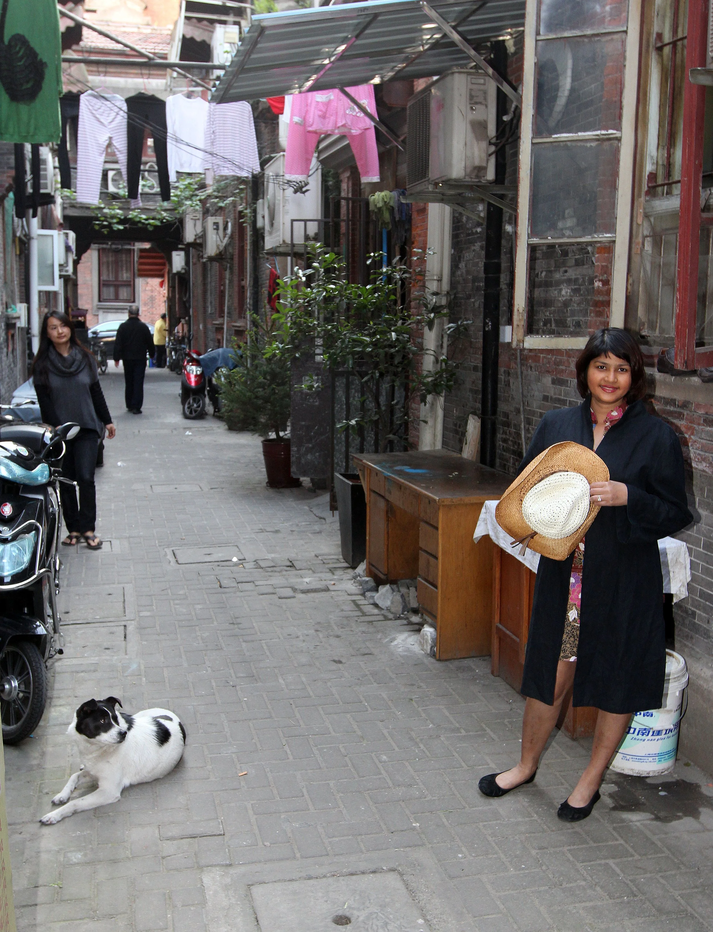 LILONG ALLEYS OFF WEST NANJING ROAD NEAR US CONSULATE - SHANGHAI (91).JPG