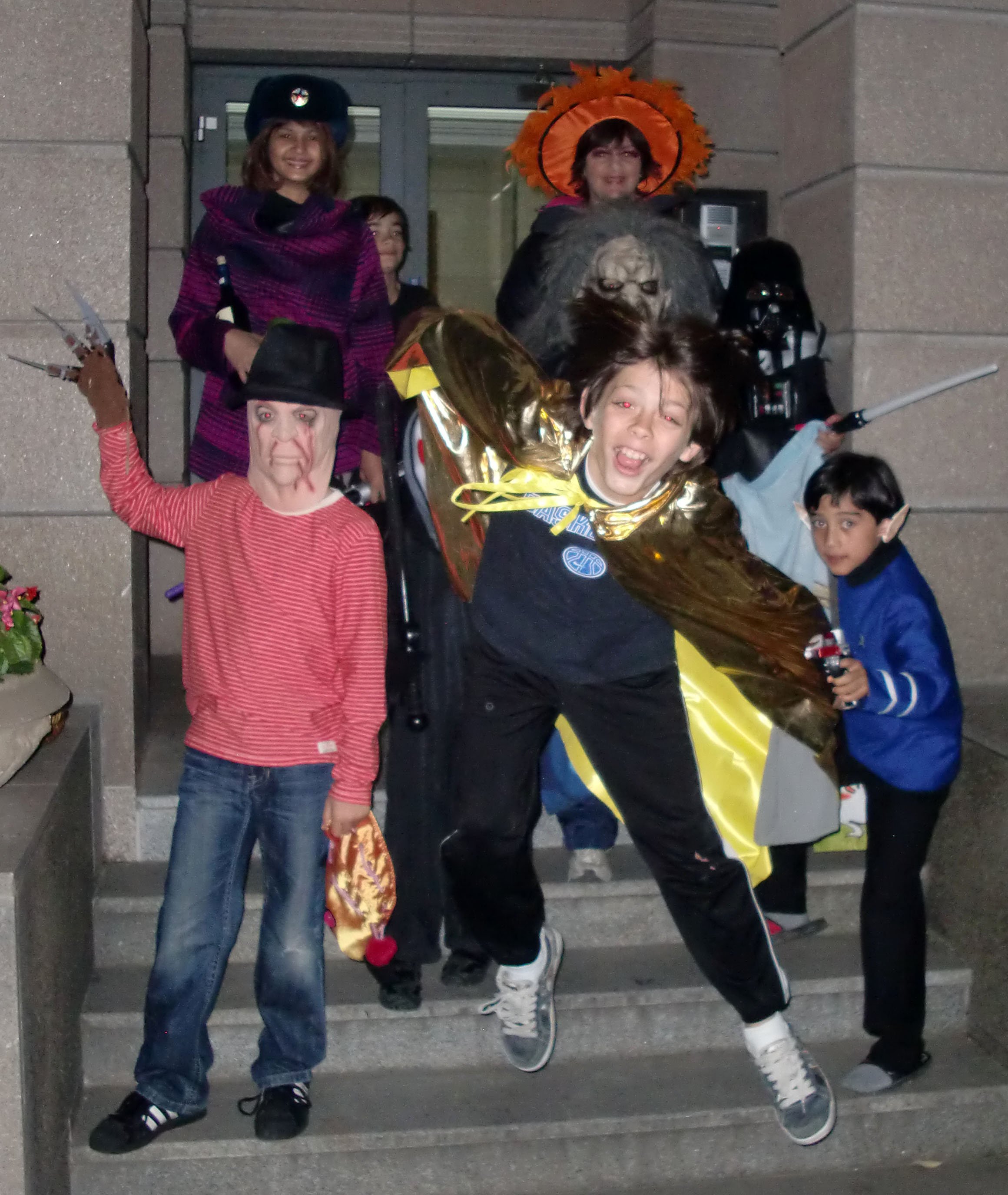 HALLOWEEN IN SHANGHAI - 2010 (20).JPG