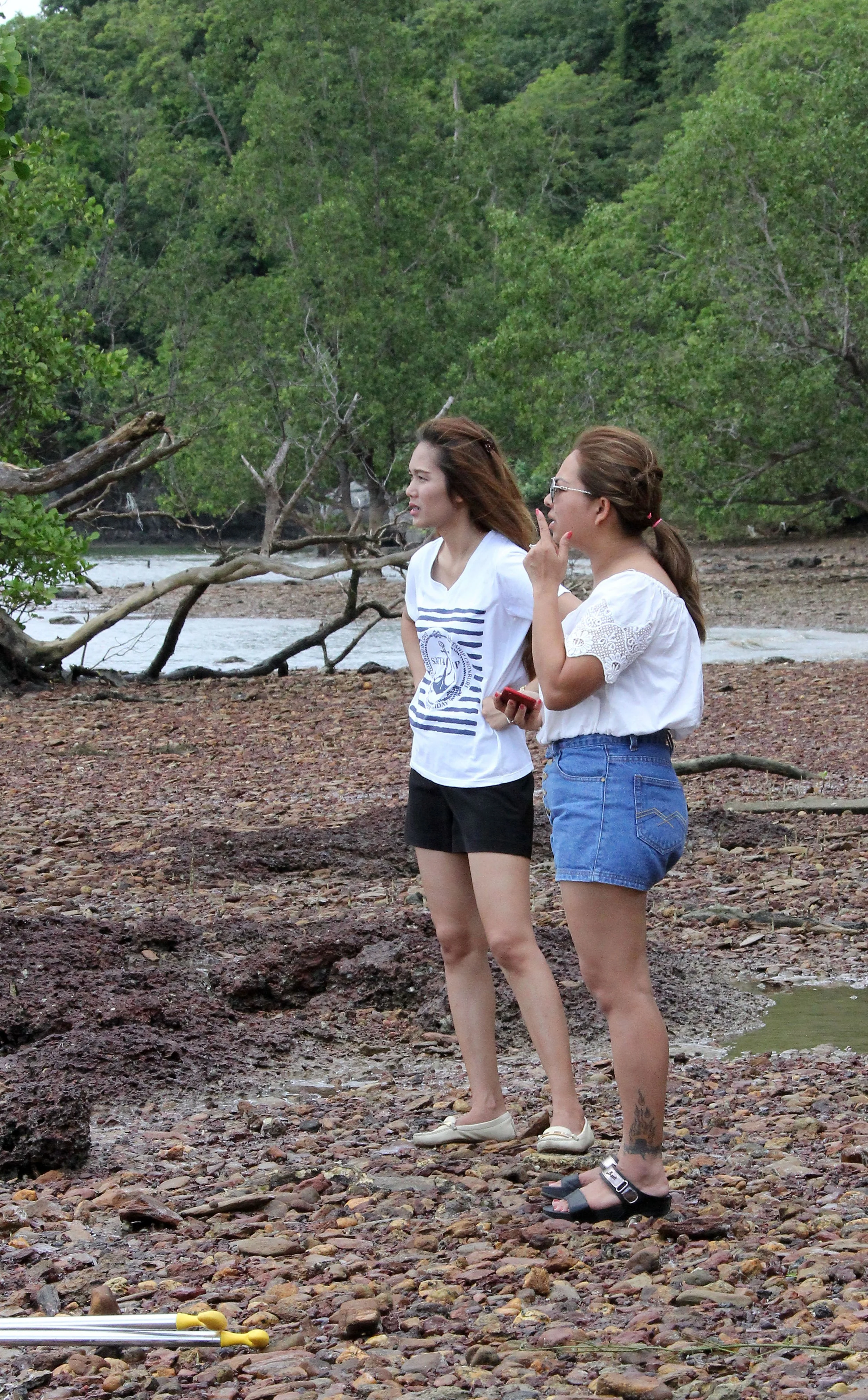 2016 Koh Lanta Landscapes, House Pictures and Family Fun (190).JPG