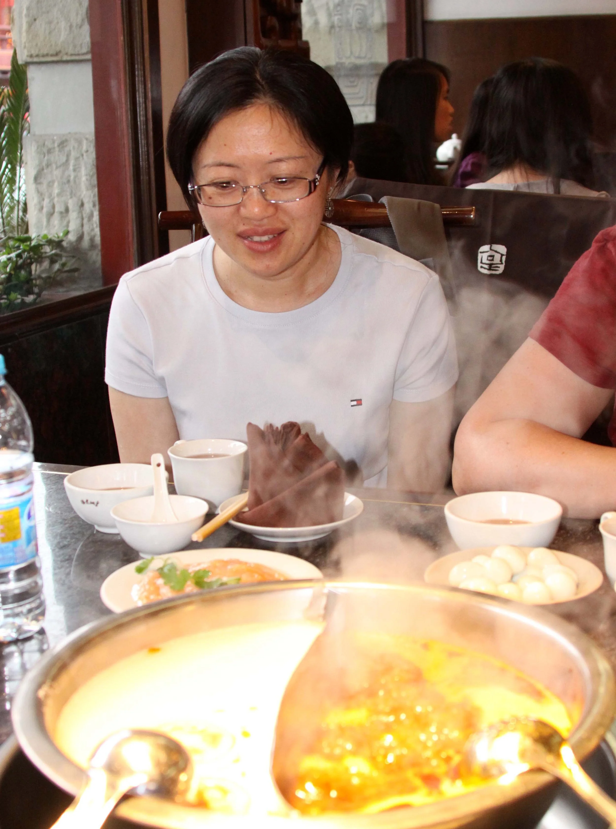 CHENGDU - HOT POT DINNER - CHINA ALIVE 2011 (3).JPG