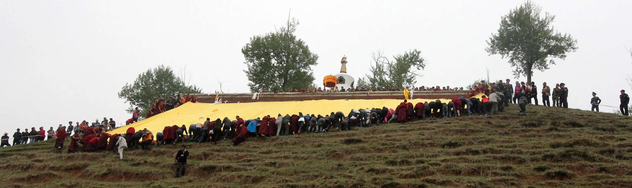 KUMBUM MONASTERY - QINGHAI - SUNNING BUDDHA FESTIVAL 2013 (191).JPG