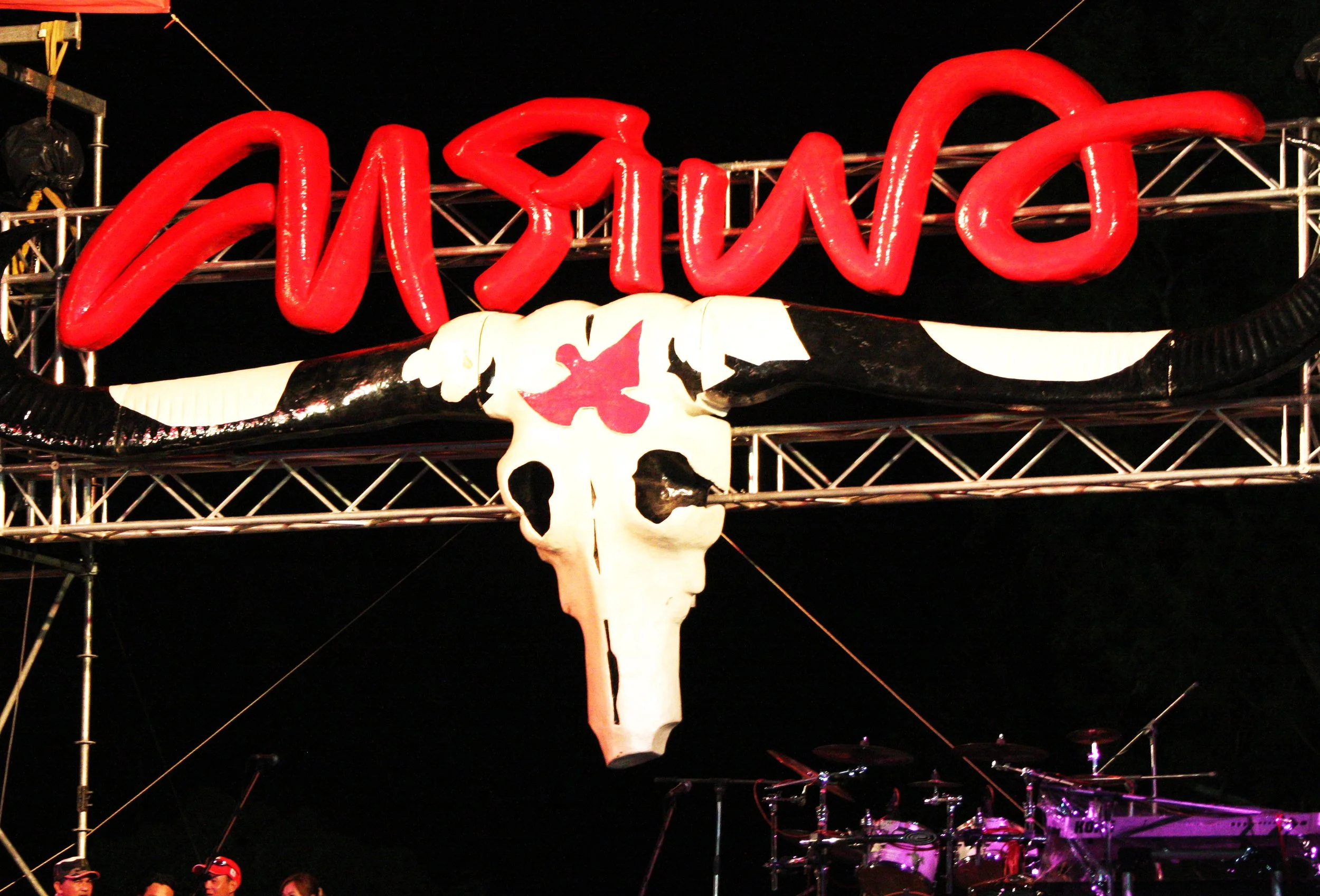 2010-7-18 CARRABAO CONCERT IN NAKHONSITHAMMARAT (18).JPG