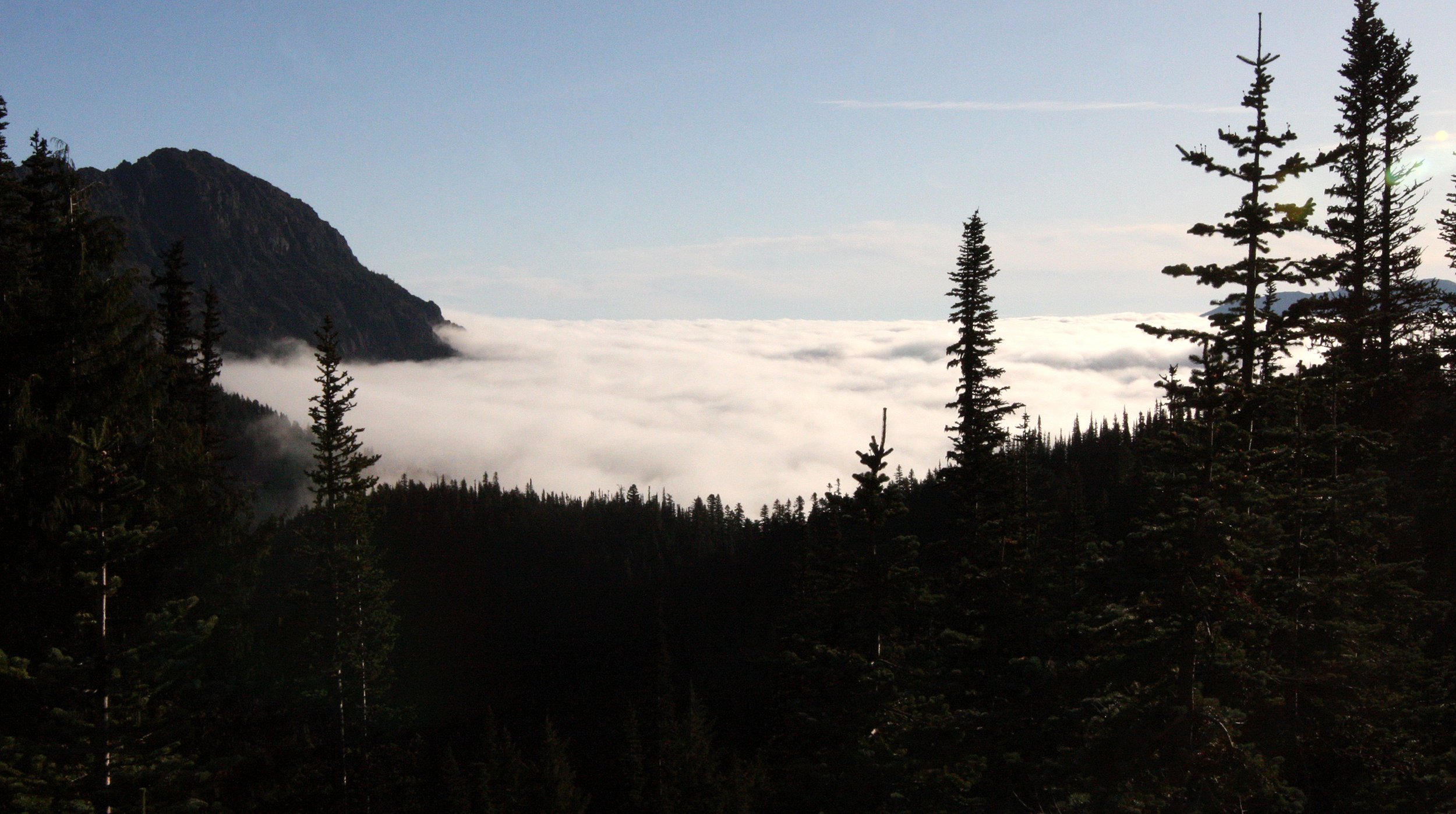 HURRICANE RIDGE - VIEWS OF CLOUDS RESEMBLING GLACIERS (4).JPG