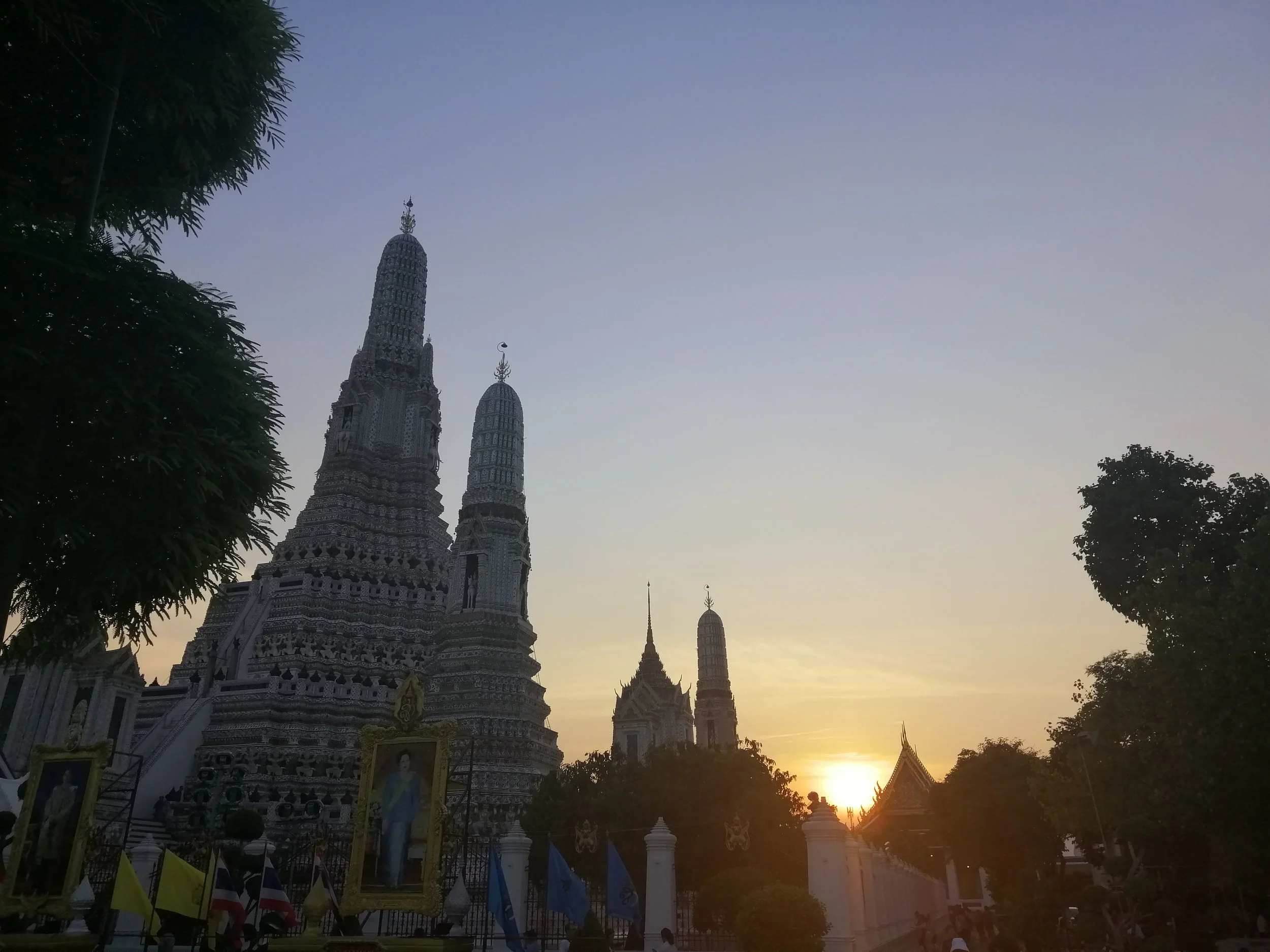 2018 Pics with Gift in Thailand (253).jpg