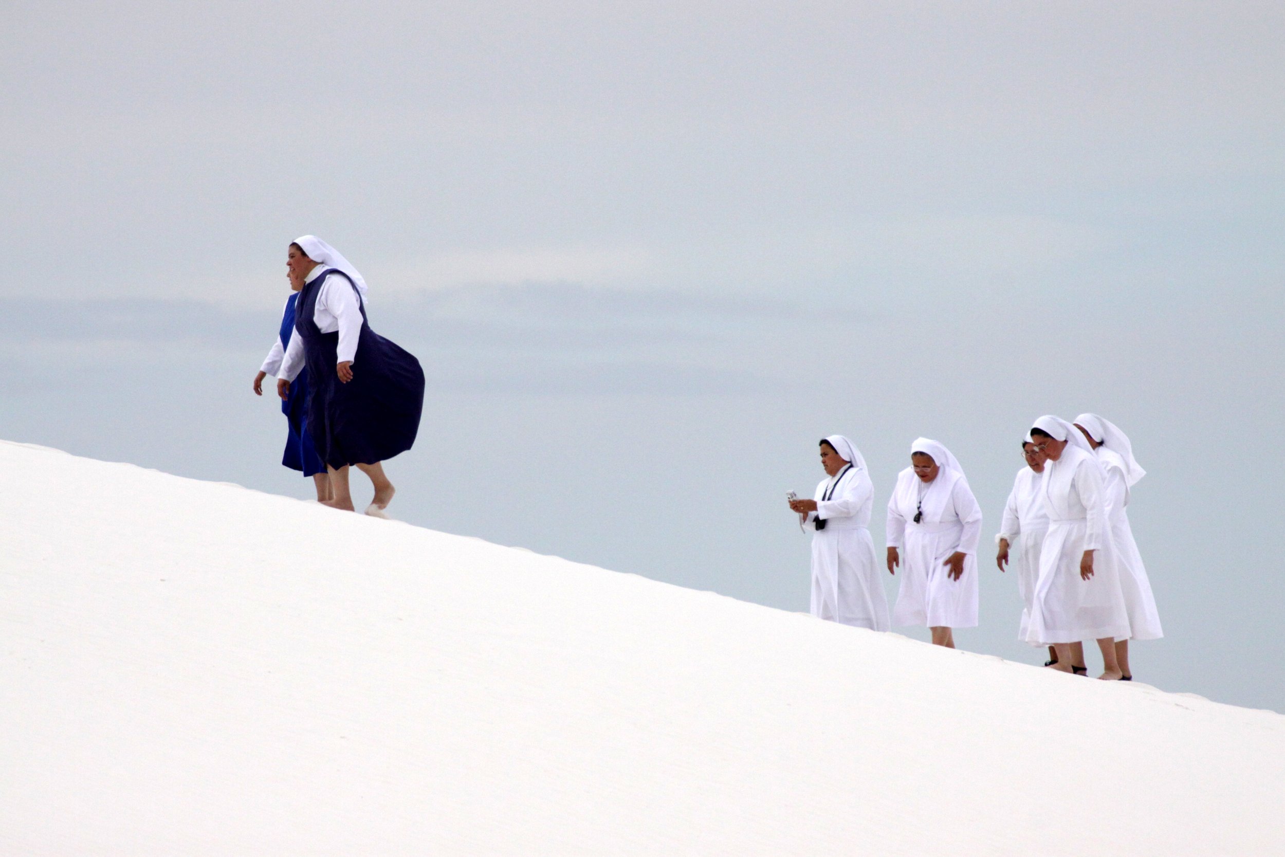 WHITE SANDS NATIONAL MONUMENT NEW MEXICO - SCENES ON THE DUNES (5).JPG
