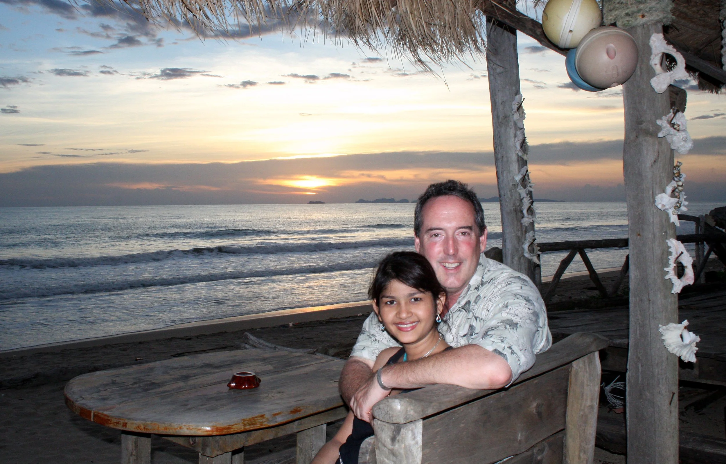 KOH LANTA - 2008 -  SUNSET AT OTTO'S (32).JPG