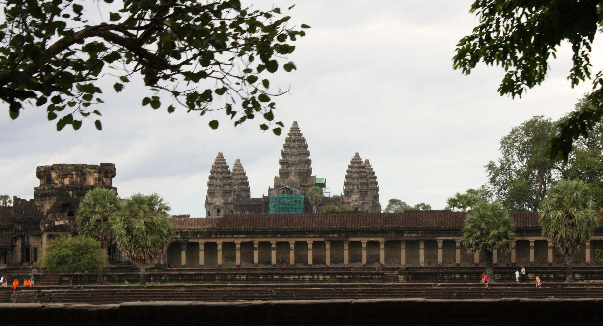 ANGKOR WAT TEMPLE - JULY 2010 (3).JPG