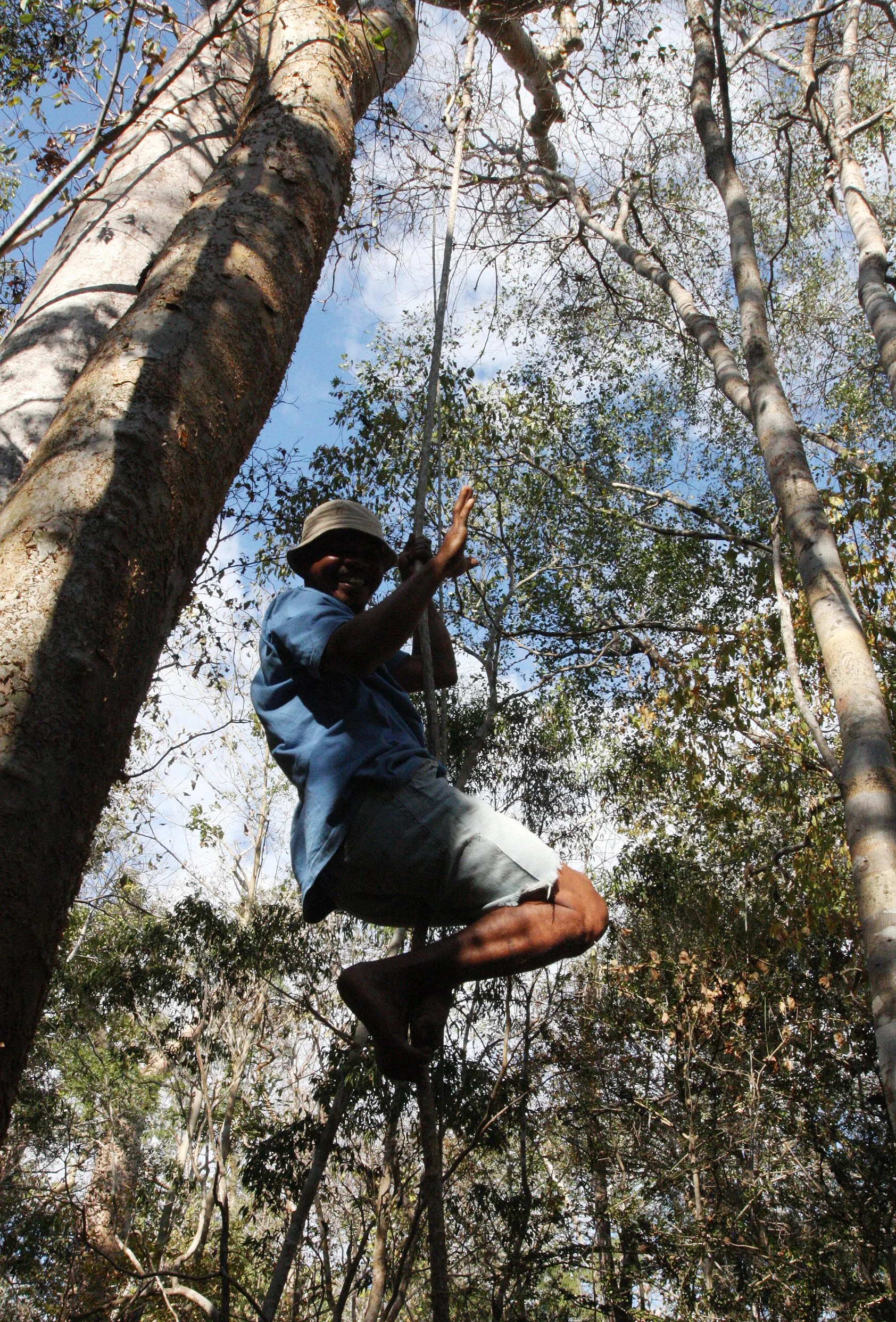 KIRINDY NATIONAL PARK MADAGASCAR - TREKKING THE FOREST (16).JPG