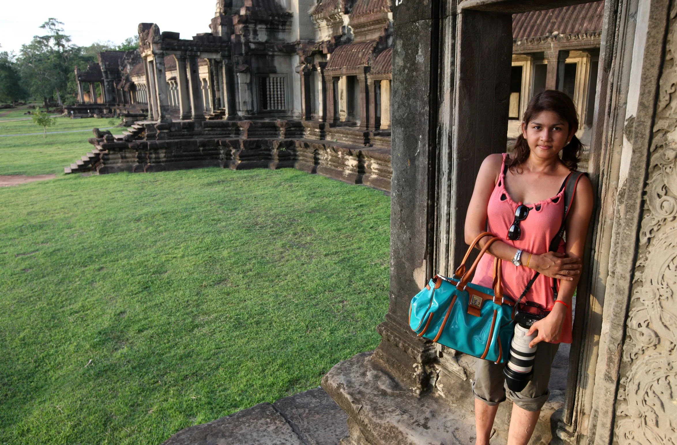 ANGKOR WAT TEMPLE - CAMBODIA - JULY 2010 (37).JPG