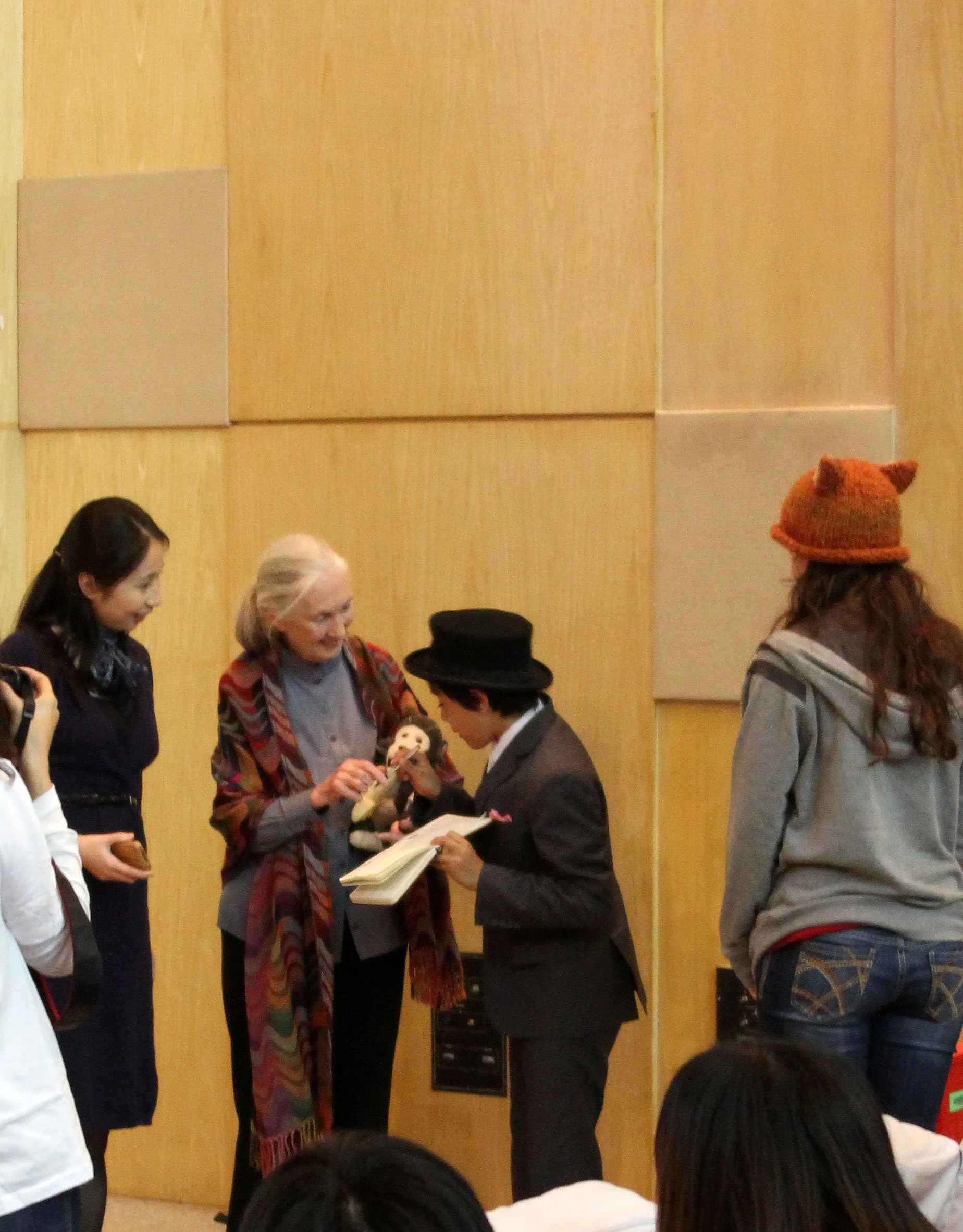 JANE GOODALL 2012 (42).JPG