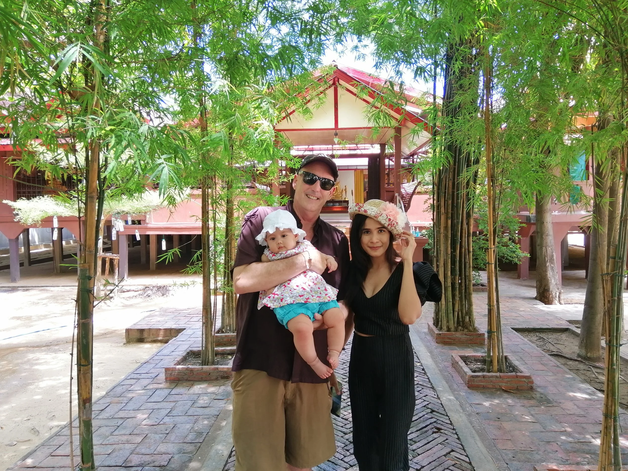 2020 Ayutthaya with Liana & Gift and Mom (58).jpg