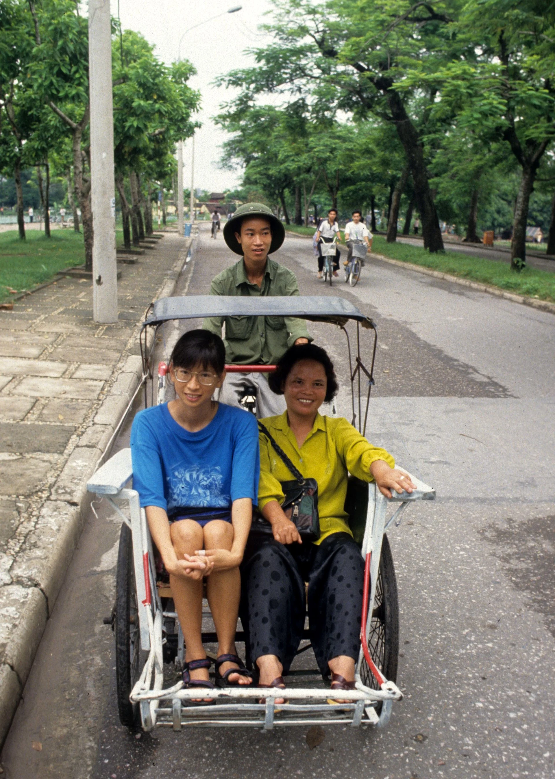 HANOI - STREET SCENES (3).jpg