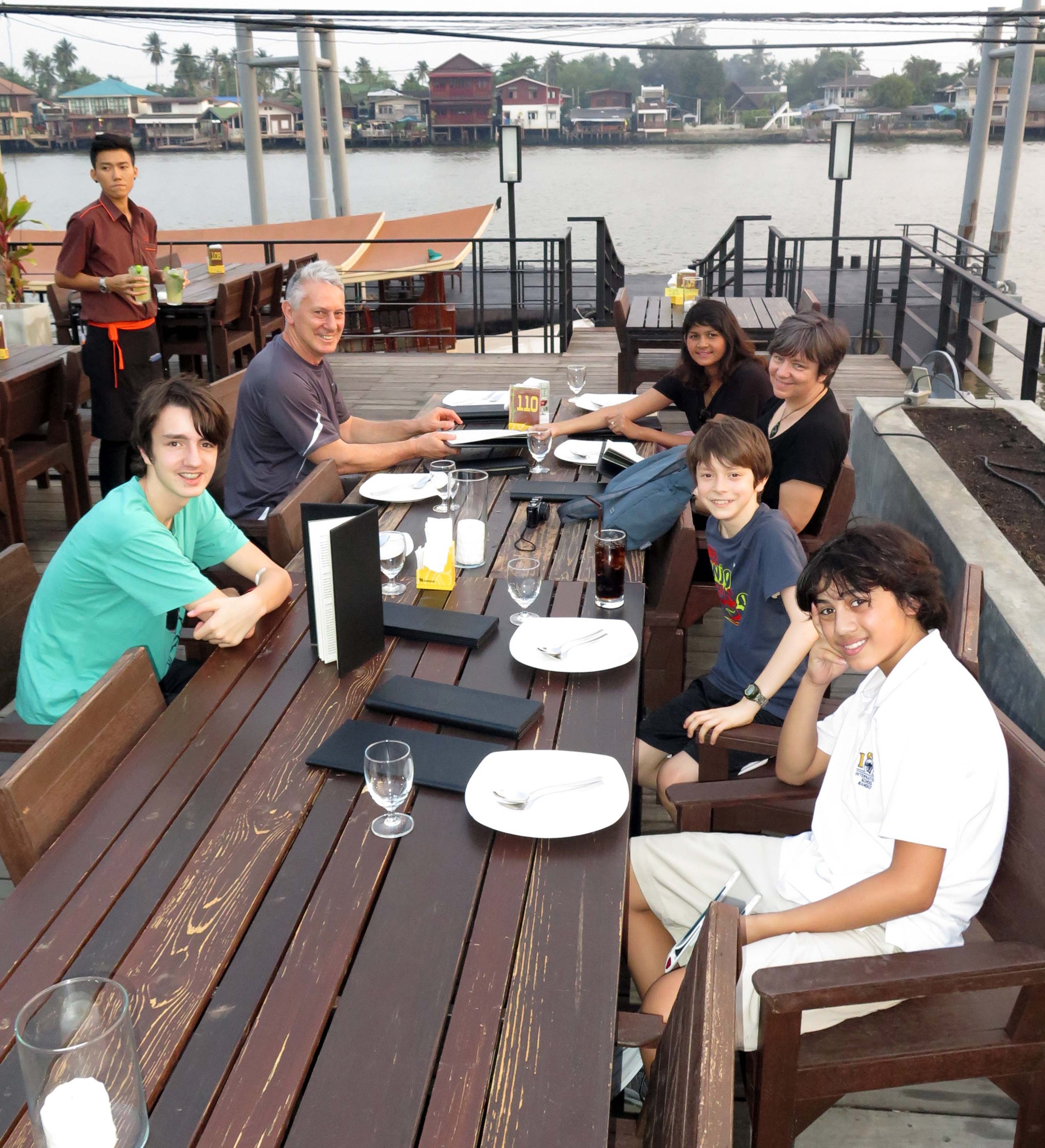 2013 Nonthaburi Setthasiri House and Nonthaburi Neighborhood (124).JPG