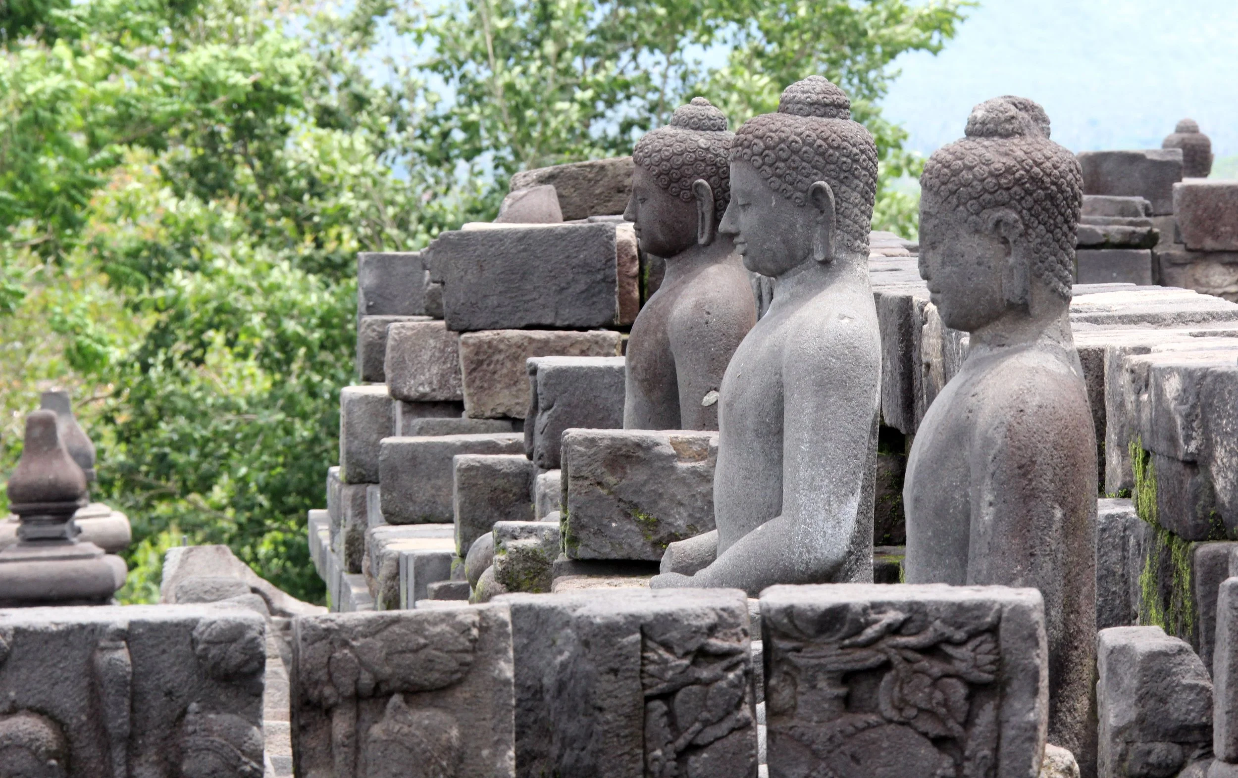 BOROBUDUR TEMPLE - YOGYAKARTA INDONESIA (42).JPG