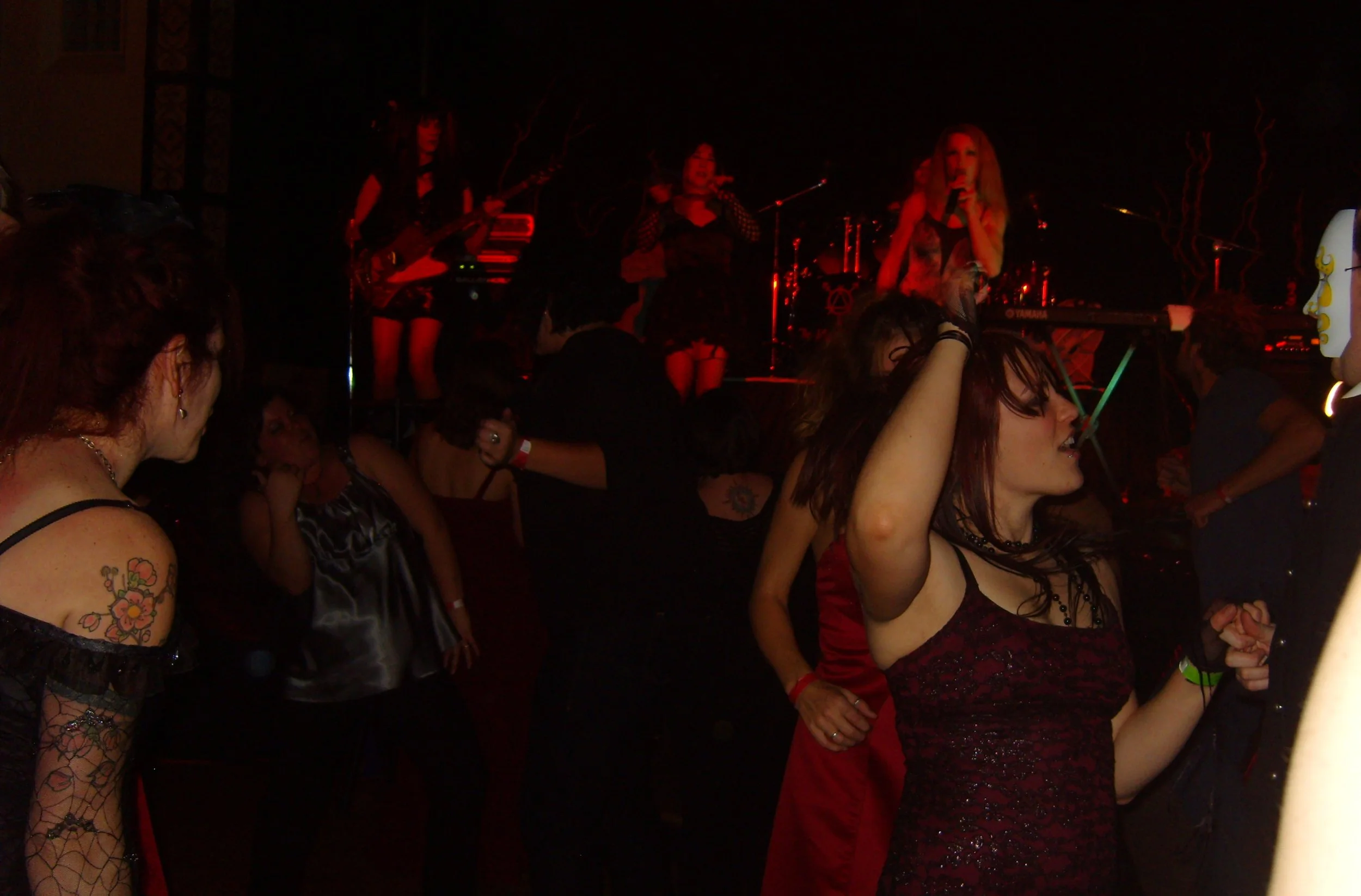 2009-11-21 GOTHIC BALL PARTY - TWIGHLIGHT OPENING WEEKEND (20).JPG