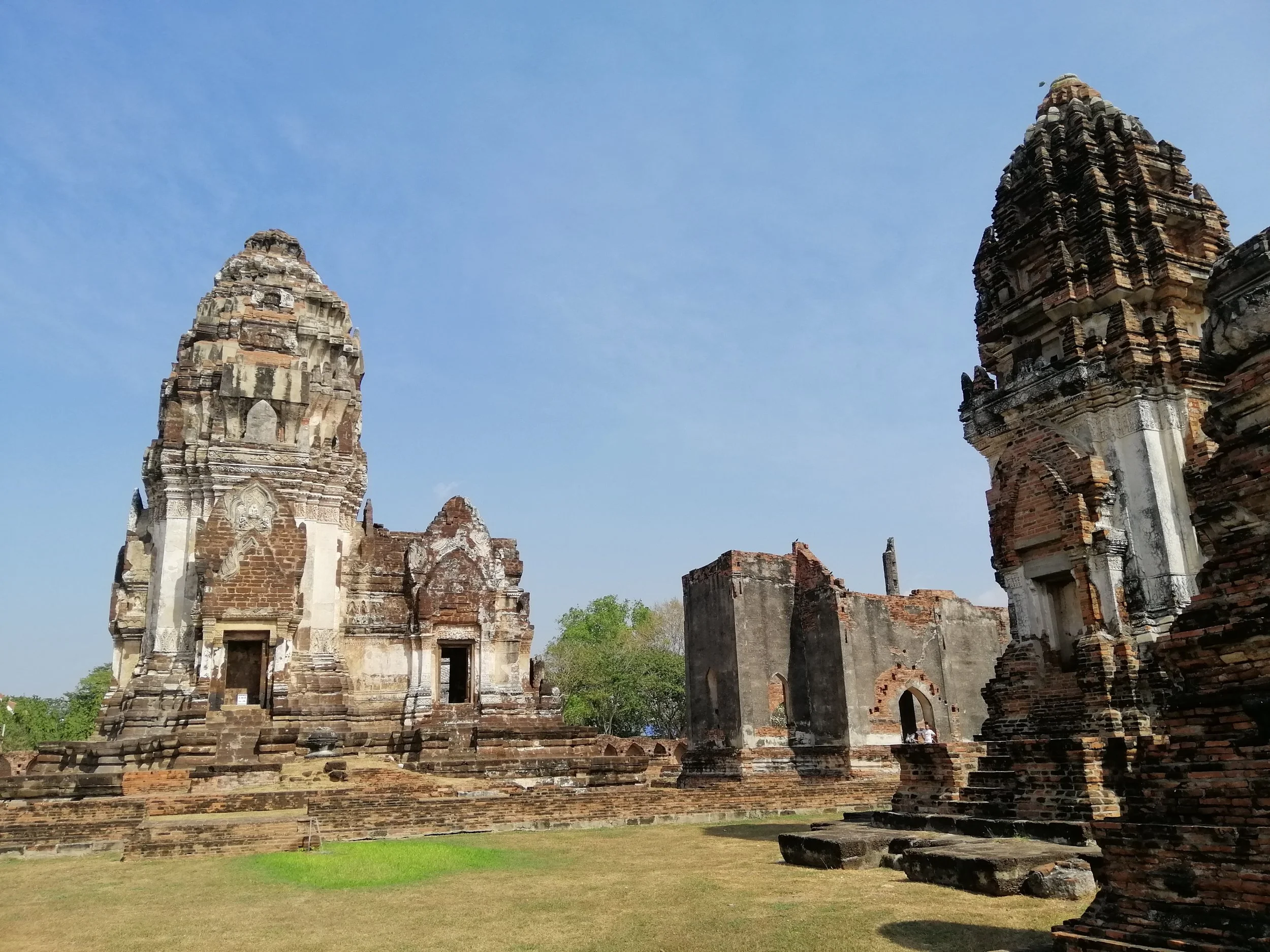 2020 Lopburi City and Temples with Cokie (64).jpg