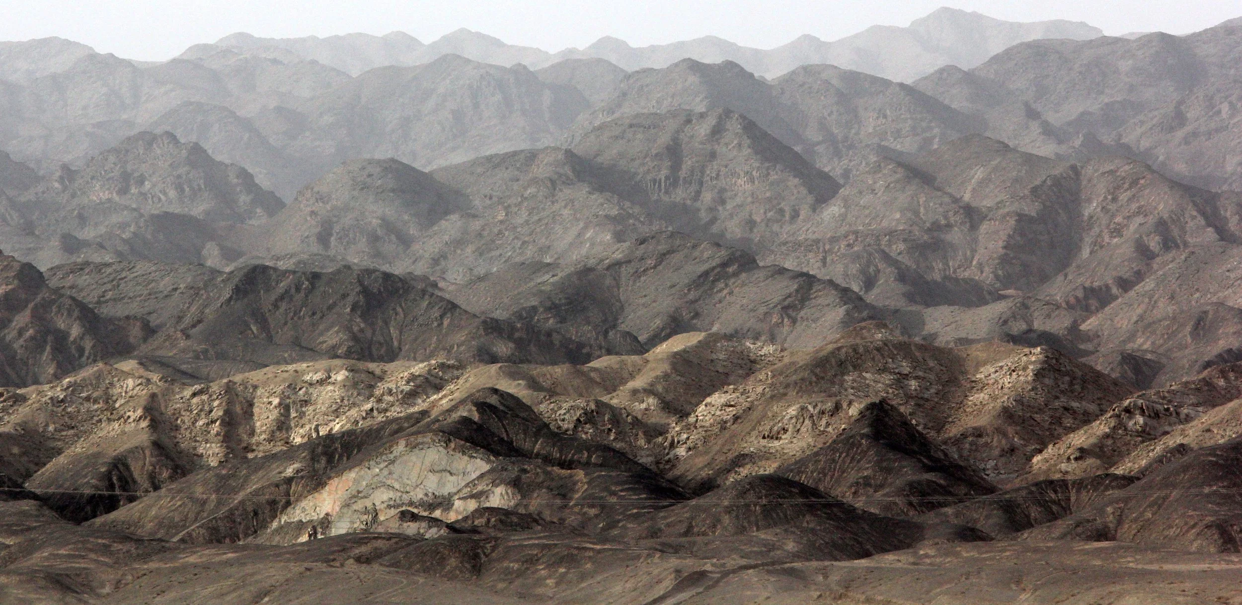 GANSU CHINA - SOUTH OF DUNHUANG (2).JPG