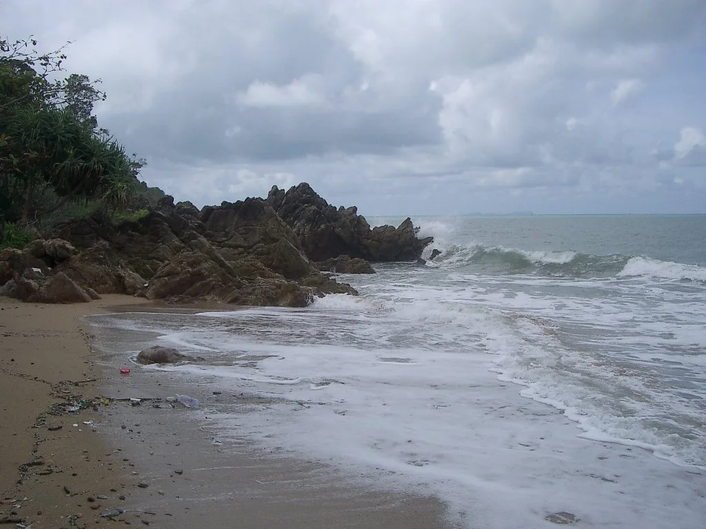 KOH LANTA - SEARCH FOR PROPERTY - 2004 (12).JPG