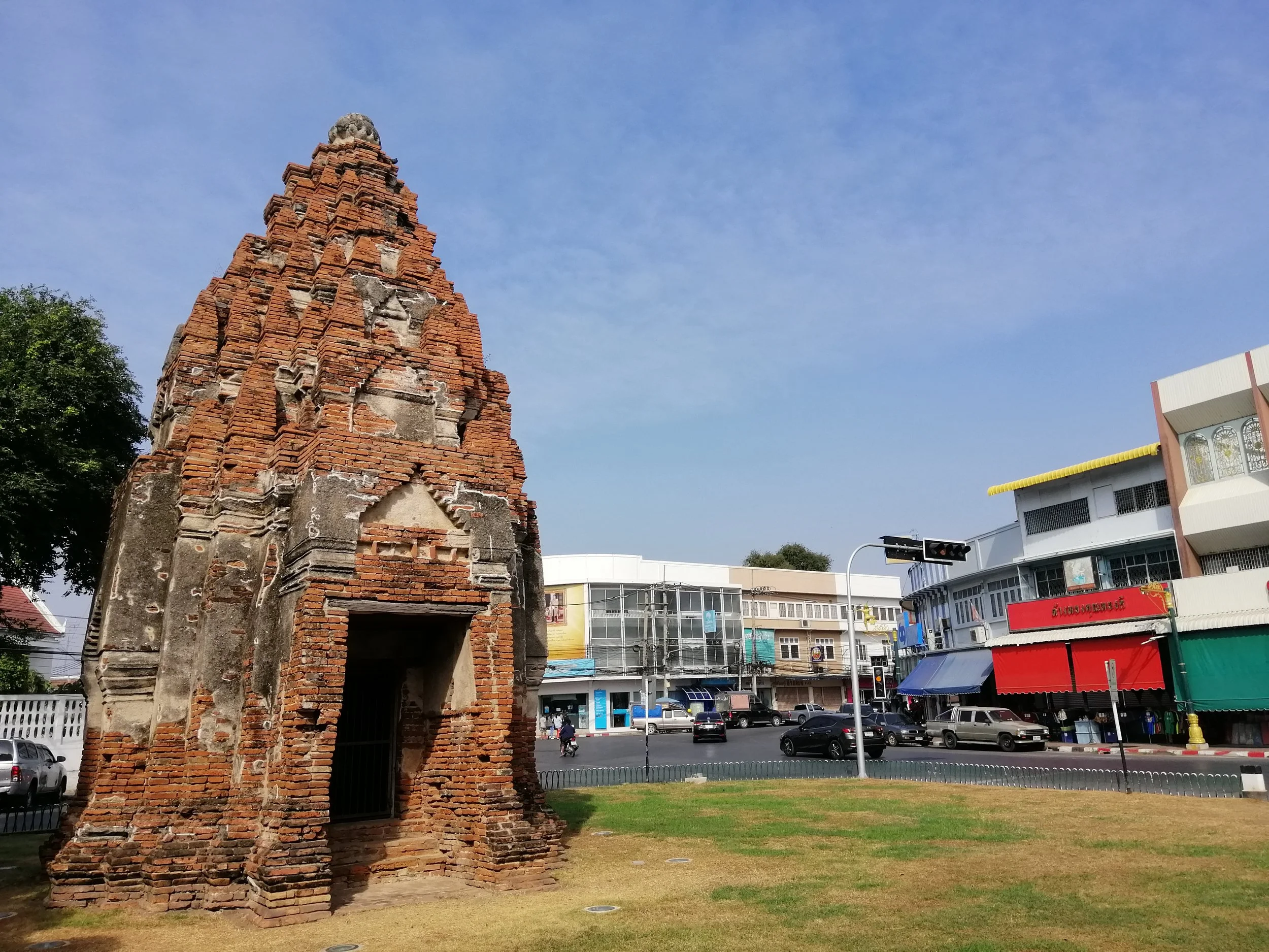 2020 Lopburi City and Temples with Cokie (11).jpg