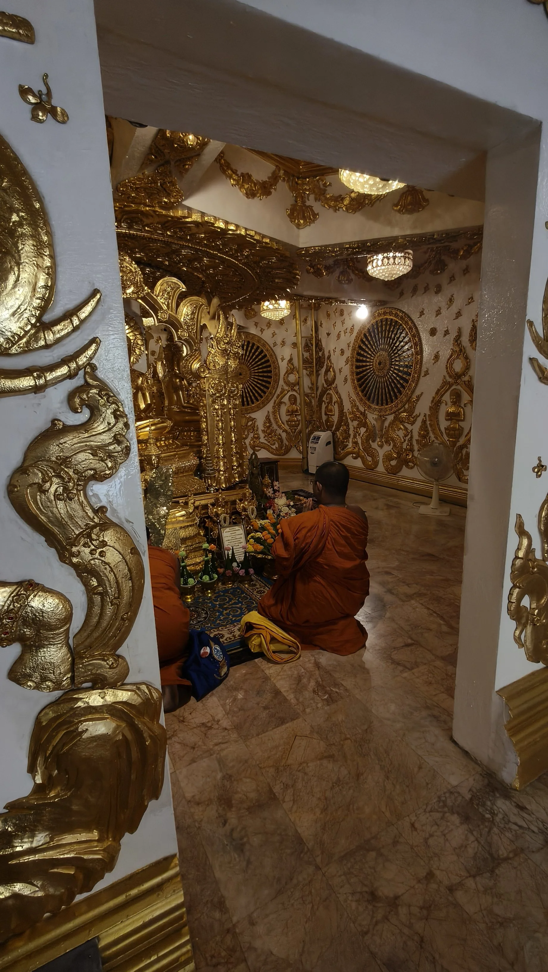 Wat Maruk Kha Nakhon (or Wat MaRukKhaNakhon) Nakhon Phanom, Thailand (13).jpg