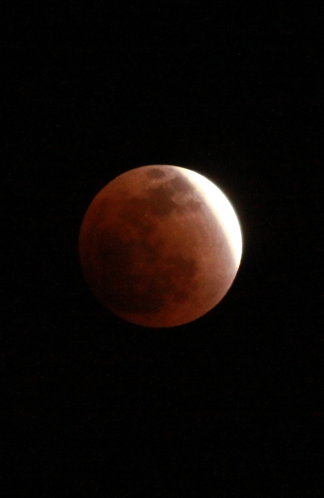 9 DECEMBER 2011 LUNAR ECLIPSE FROM SHANGHAI (15).JPG
