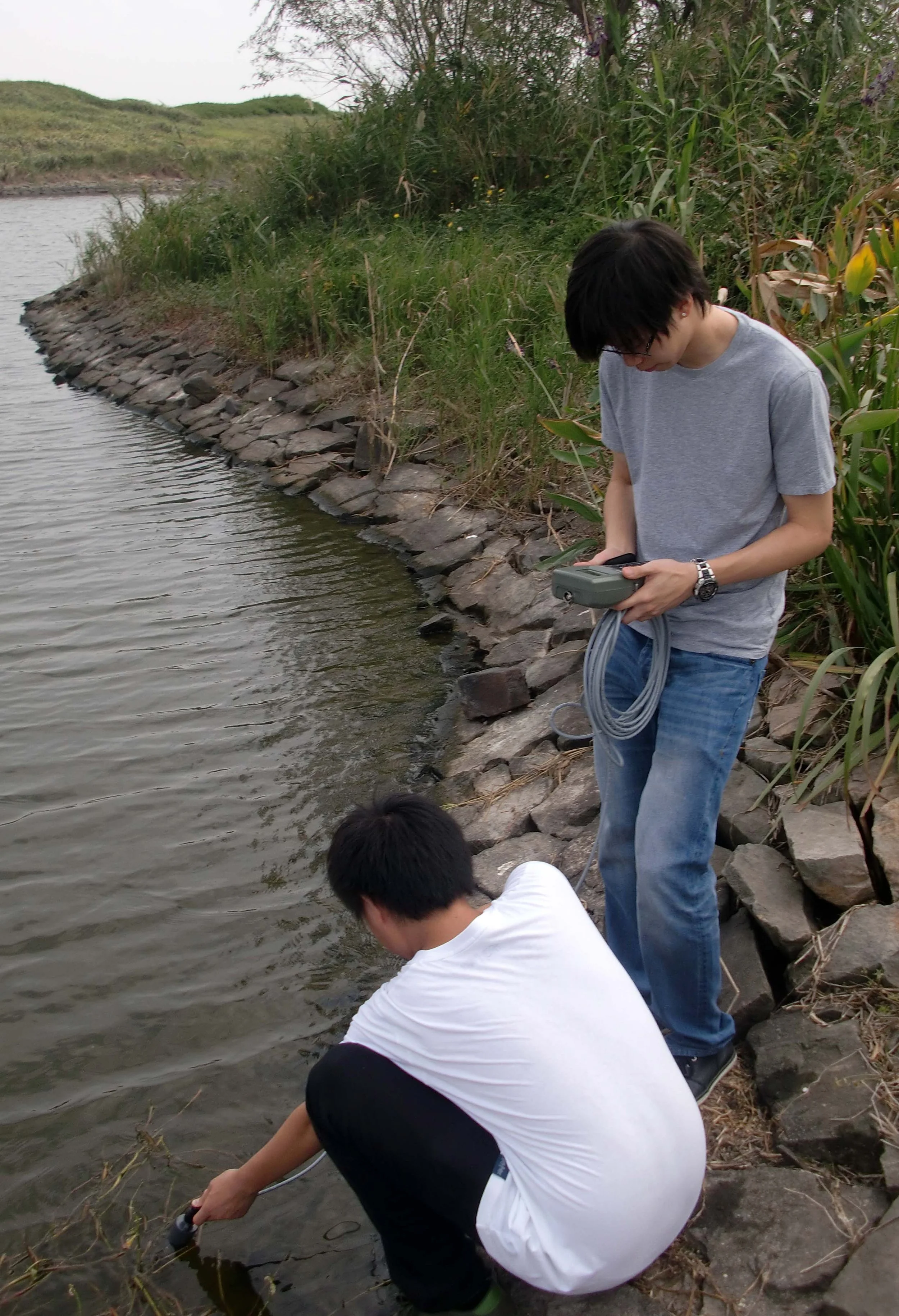 SOIL LAB - SAS APES CLASS FALL 2011 (6).JPG